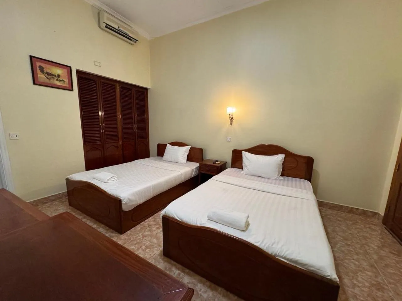 Bedroom in Samrongsen Hotel