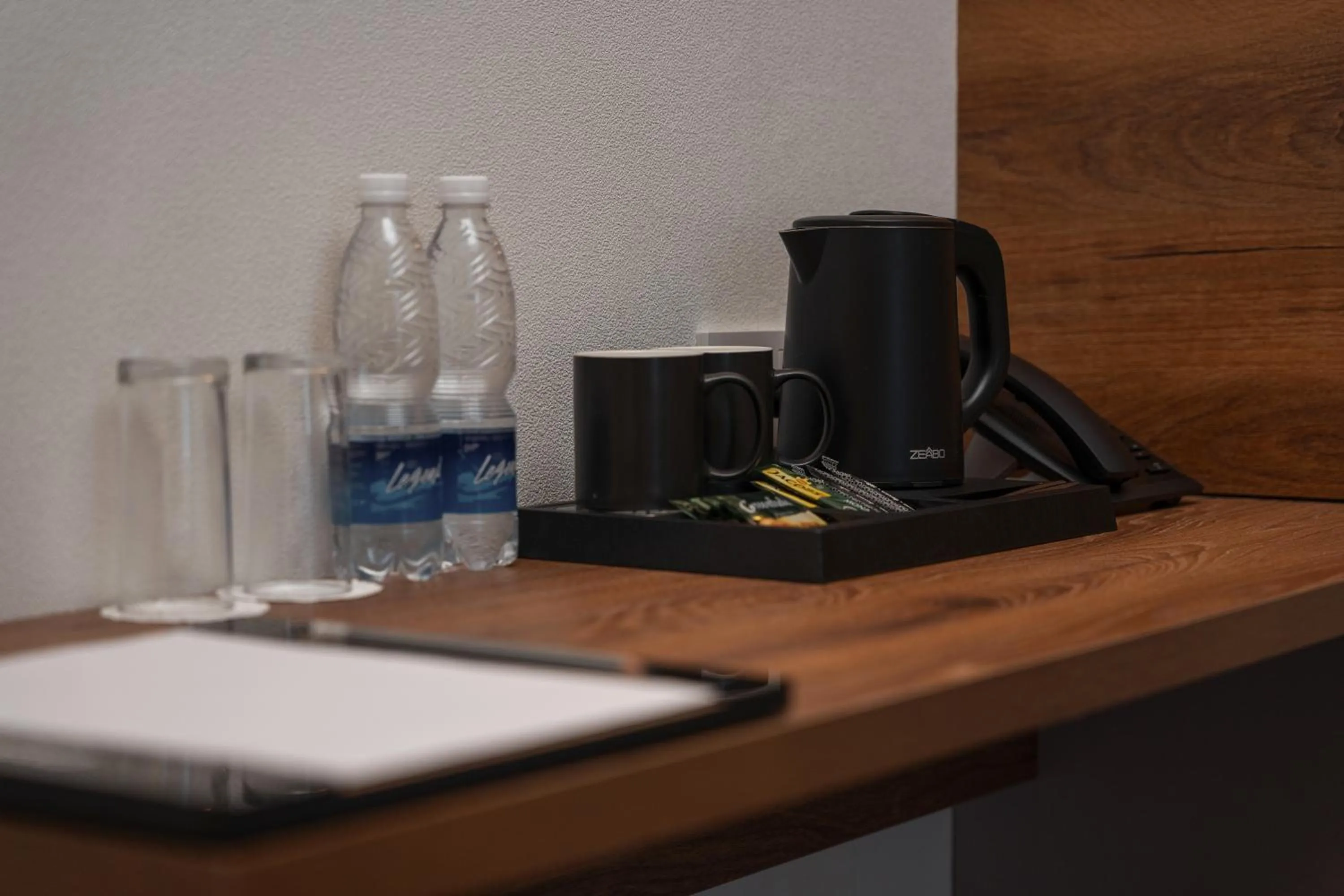 Coffee/tea facilities in Duo Hotel by Futuro