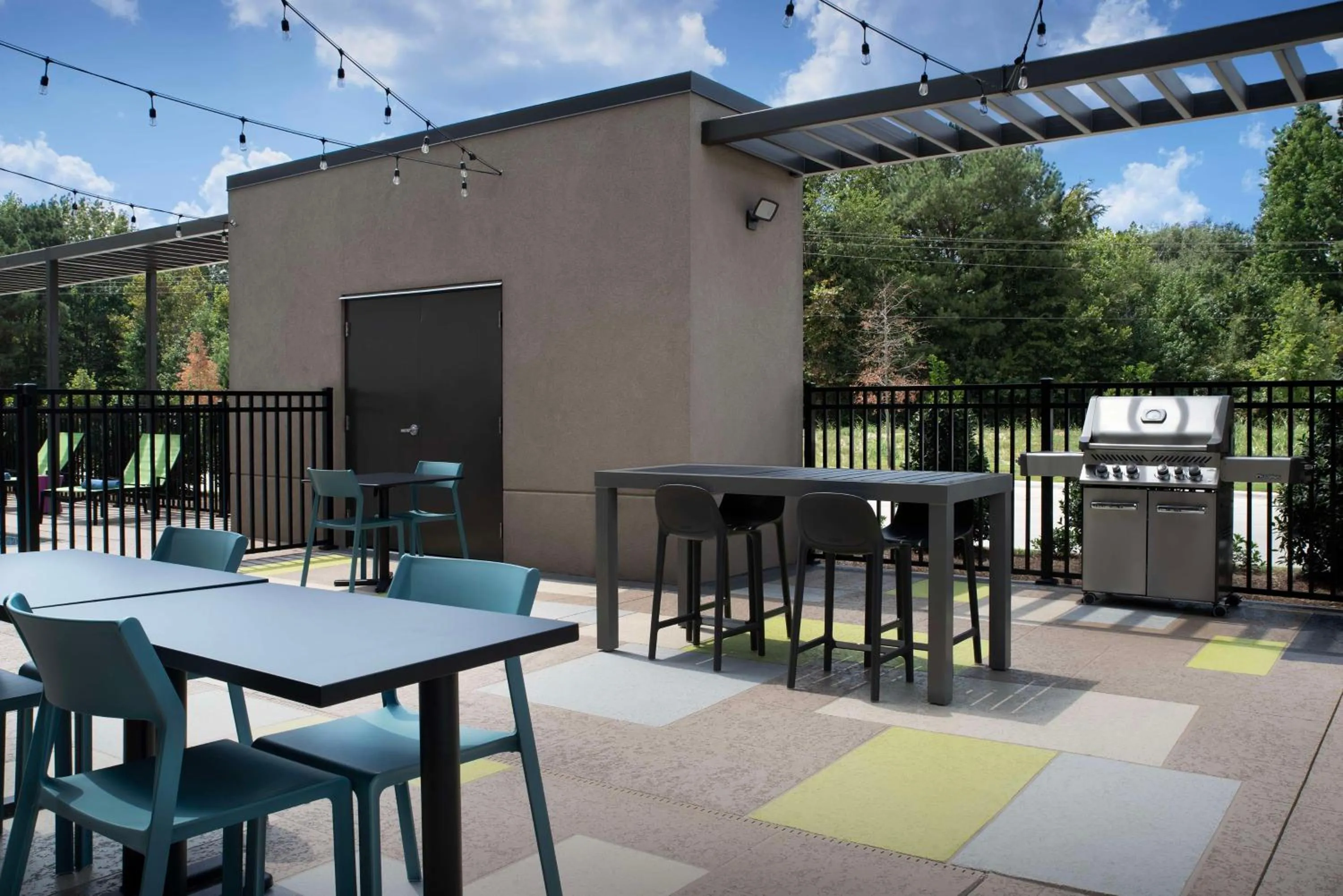 Patio in Home2 Suites By Hilton Athens I 65