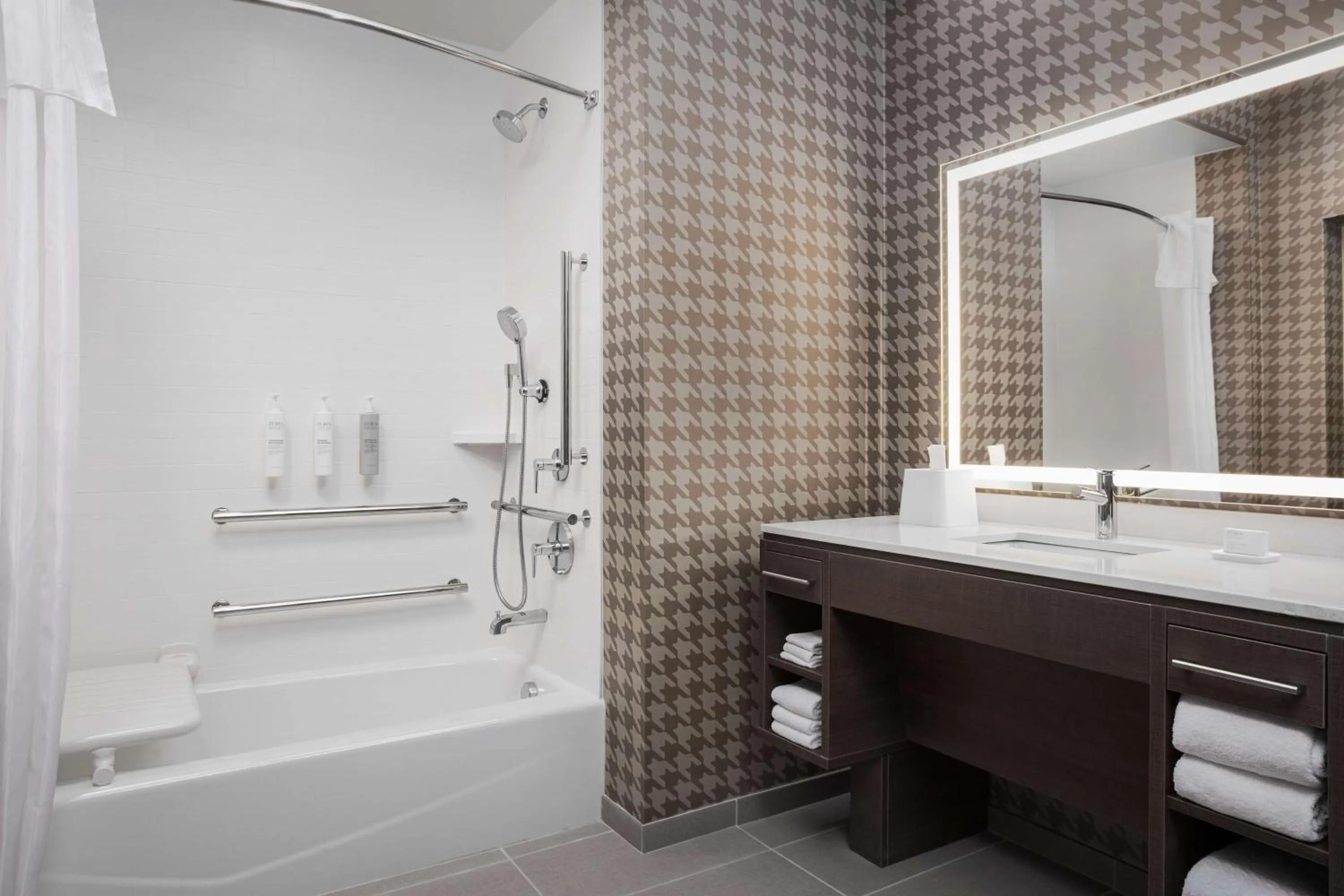 Bathroom in Home2 Suites By Hilton Laredo North