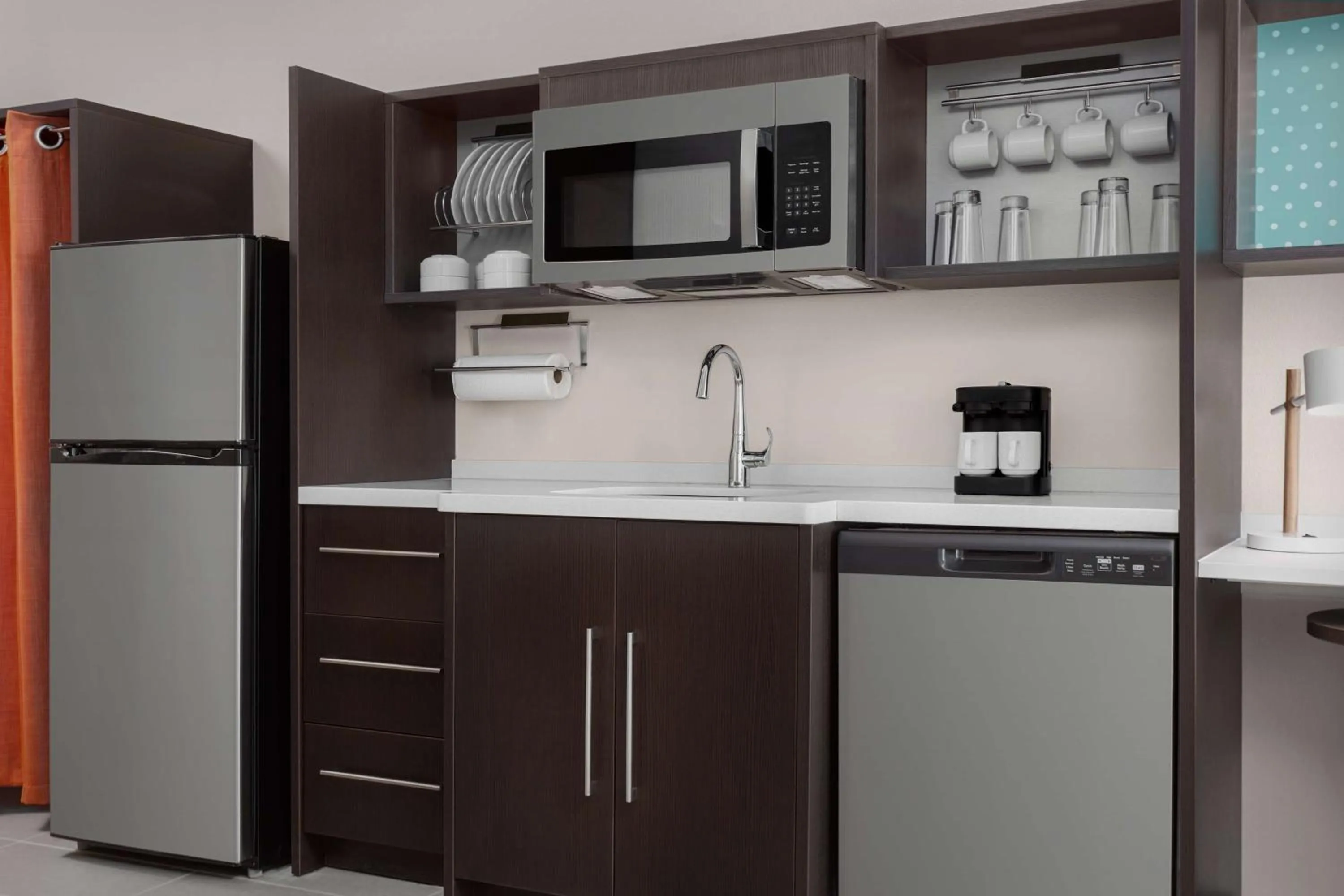 Kitchen or kitchenette in Home2 Suites By Hilton Laredo North