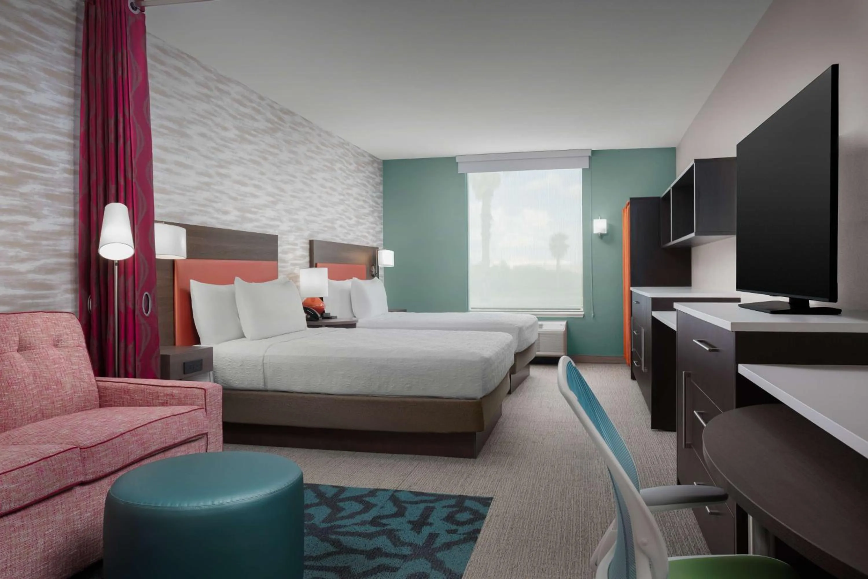 Bed in Home2 Suites By Hilton Laredo North