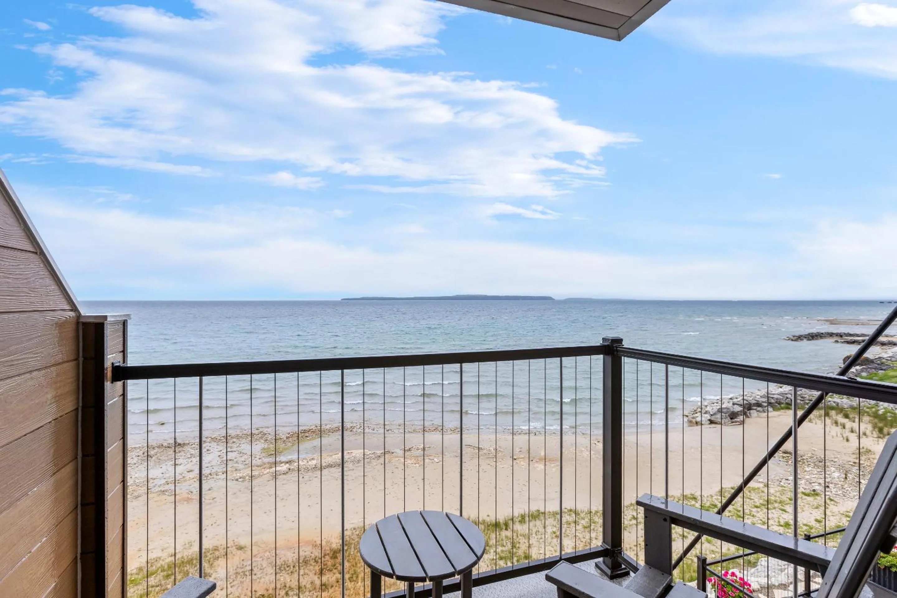 Balcony/Terrace in Hampton Inn St Ignace Lakefront Mackinac