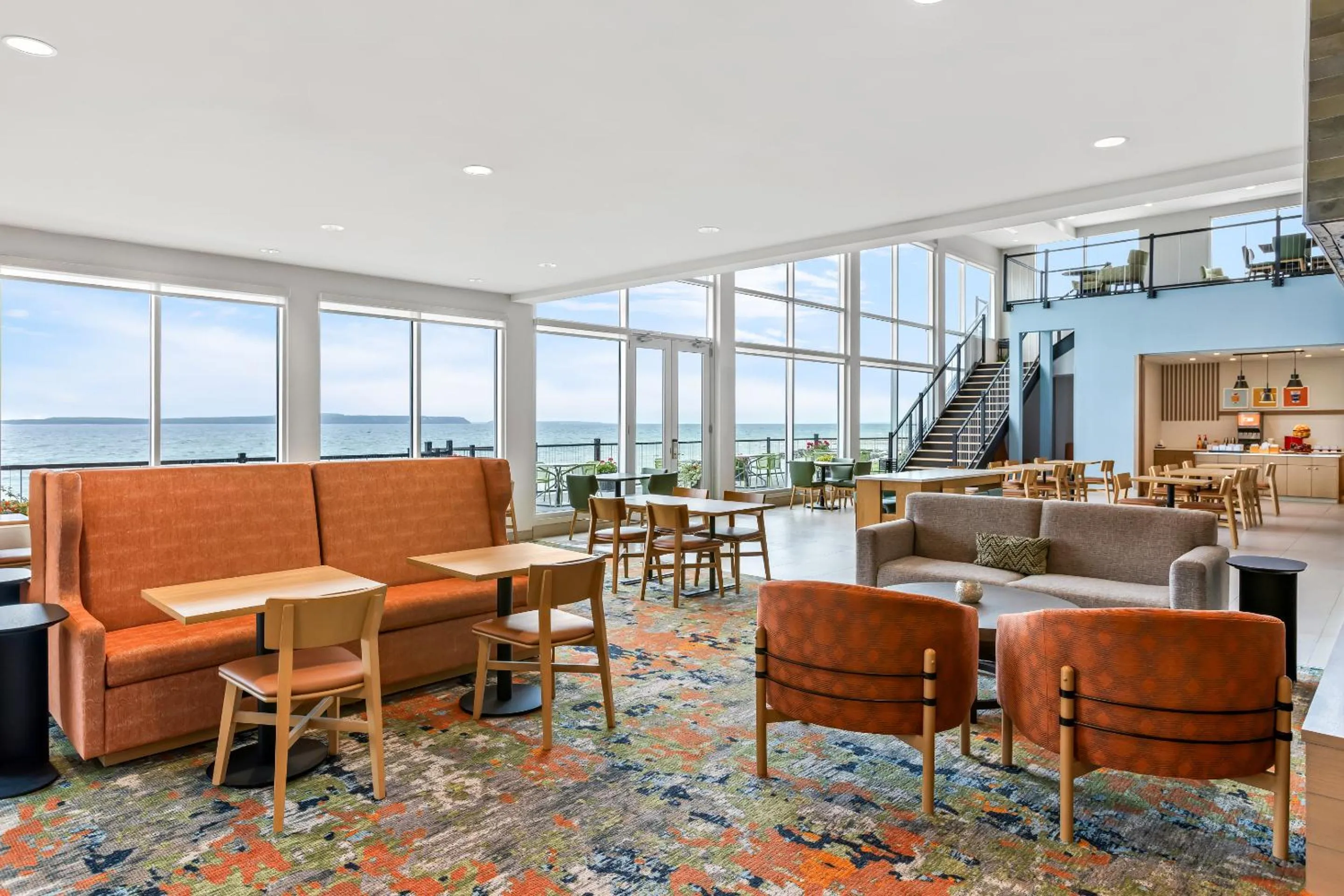 Breakfast in Hampton Inn St Ignace Lakefront Mackinac