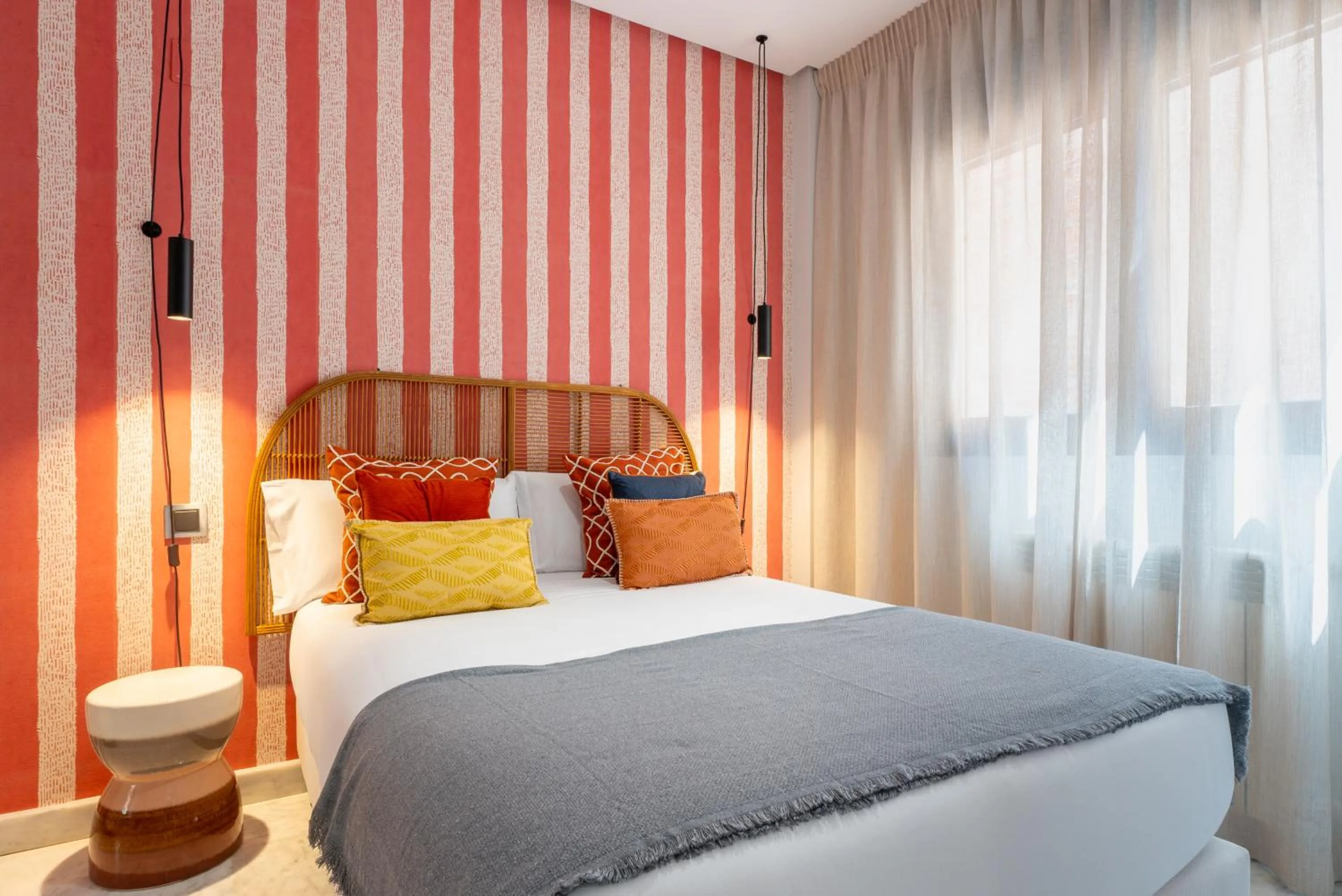Bed in Smartr Madrid Las Ventas