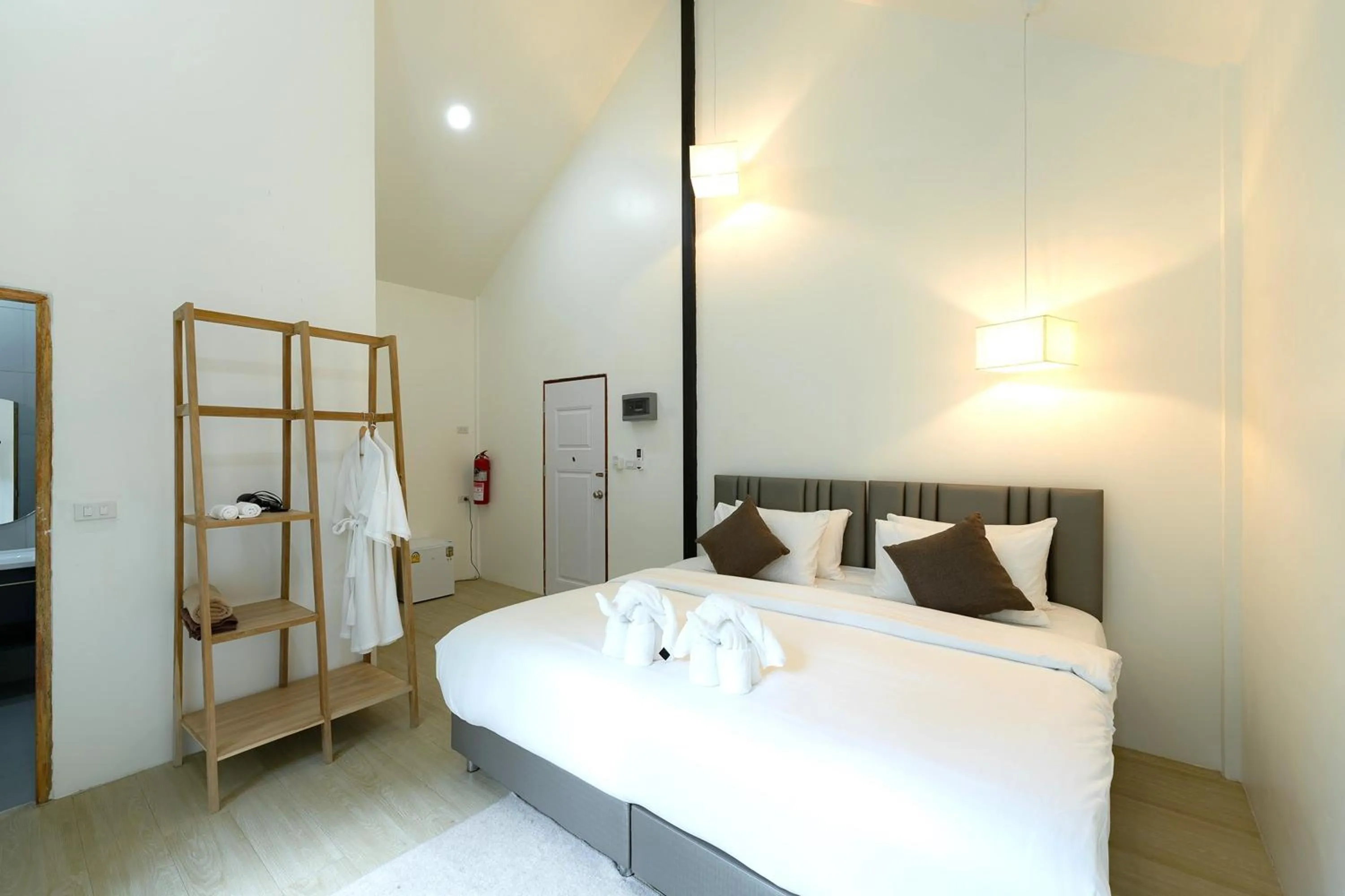 Bed in Inthada At Mae Kampong