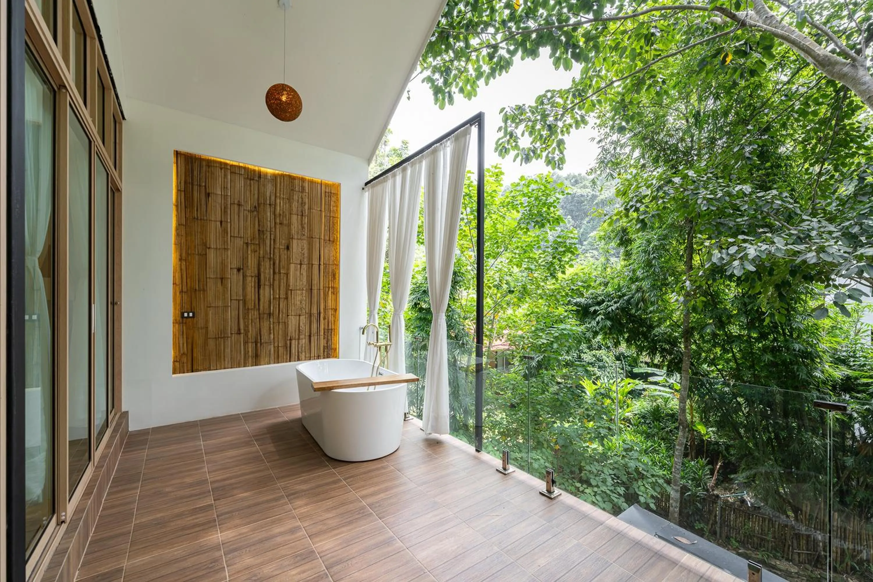 Area and facilities in Inthada At Mae Kampong