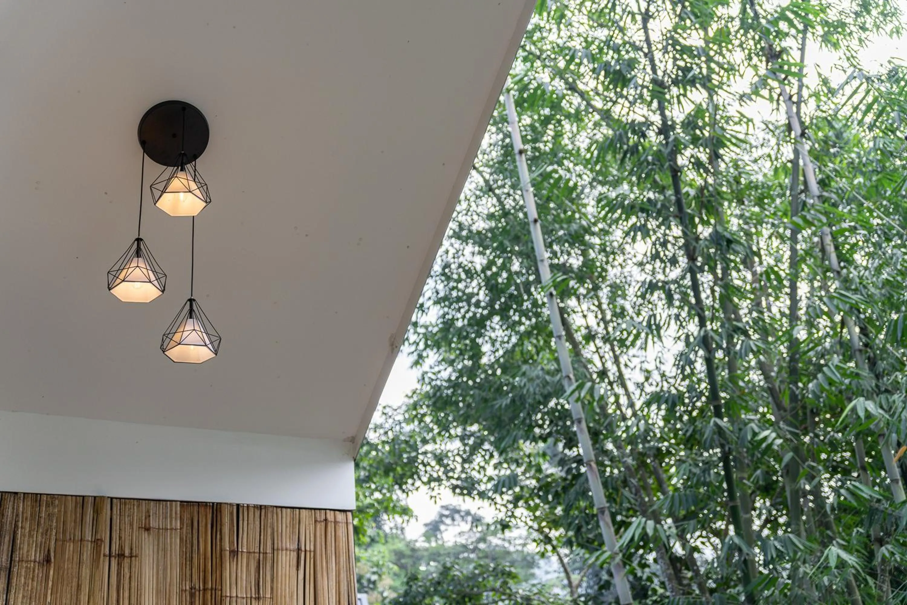 Area and facilities in Inthada At Mae Kampong