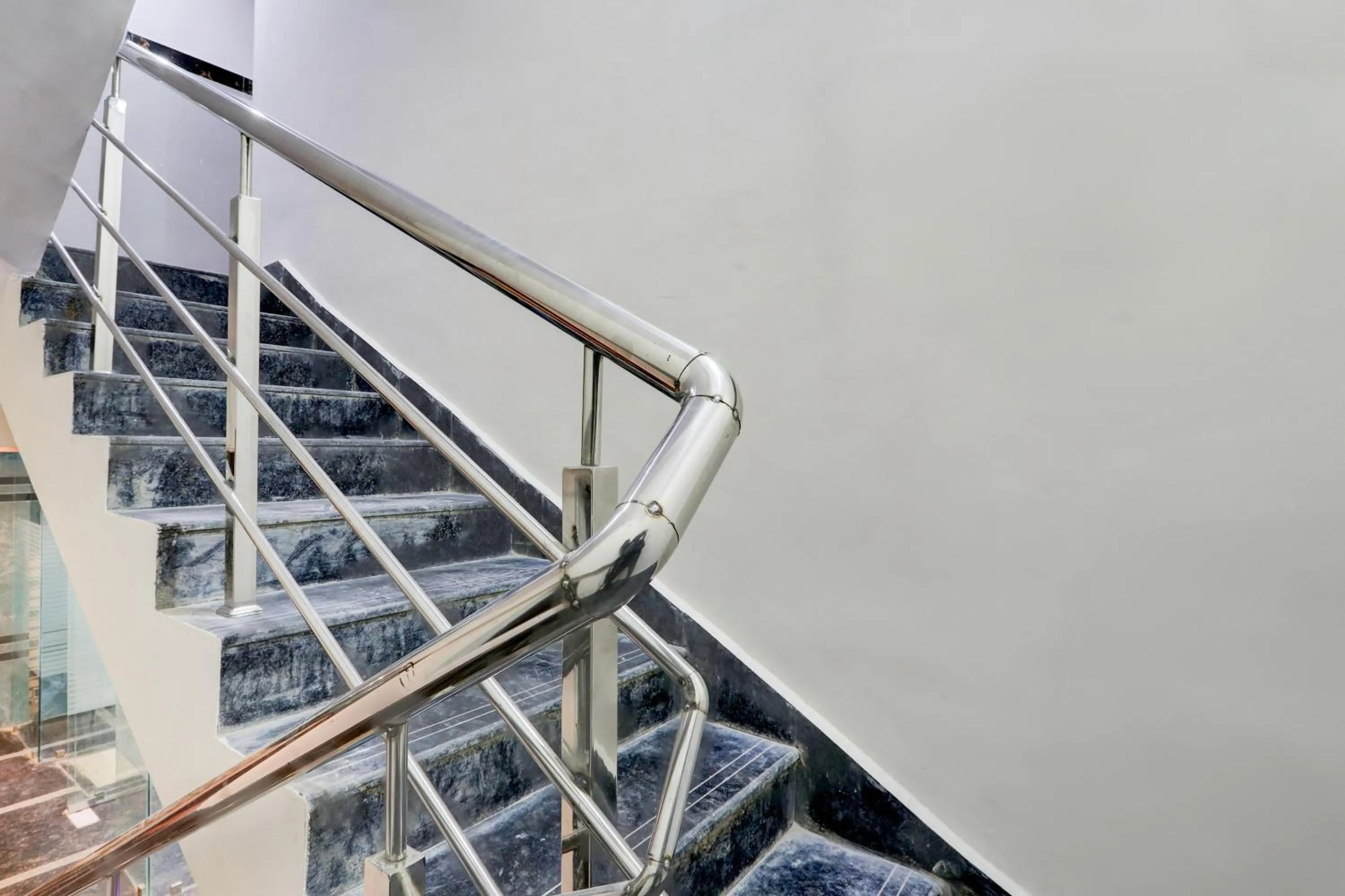 Lobby or reception in Super Townhouse Nanak Ram Guda Near WaveRock SEZ