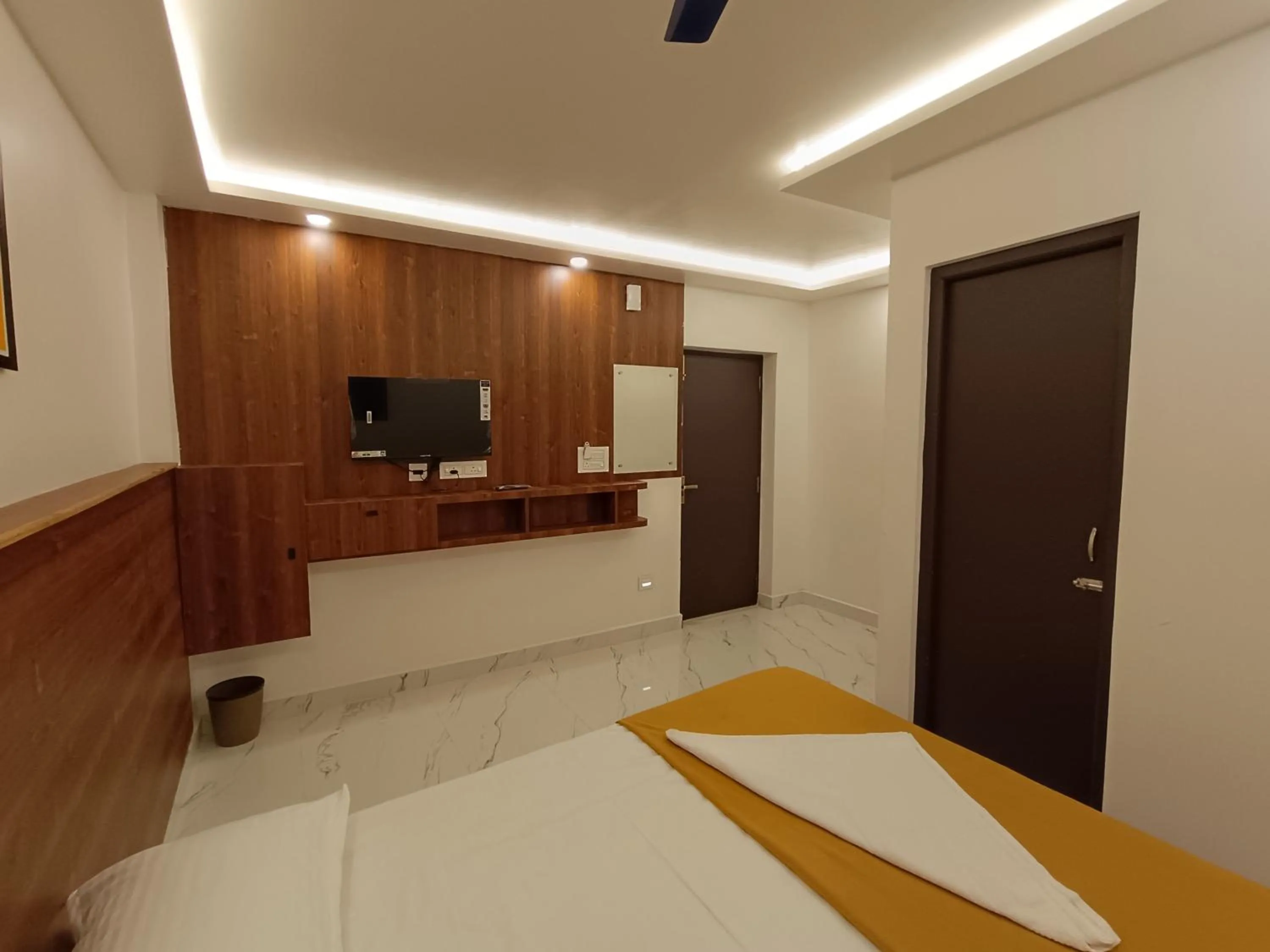 TV and multimedia, Bed in Arul Residency