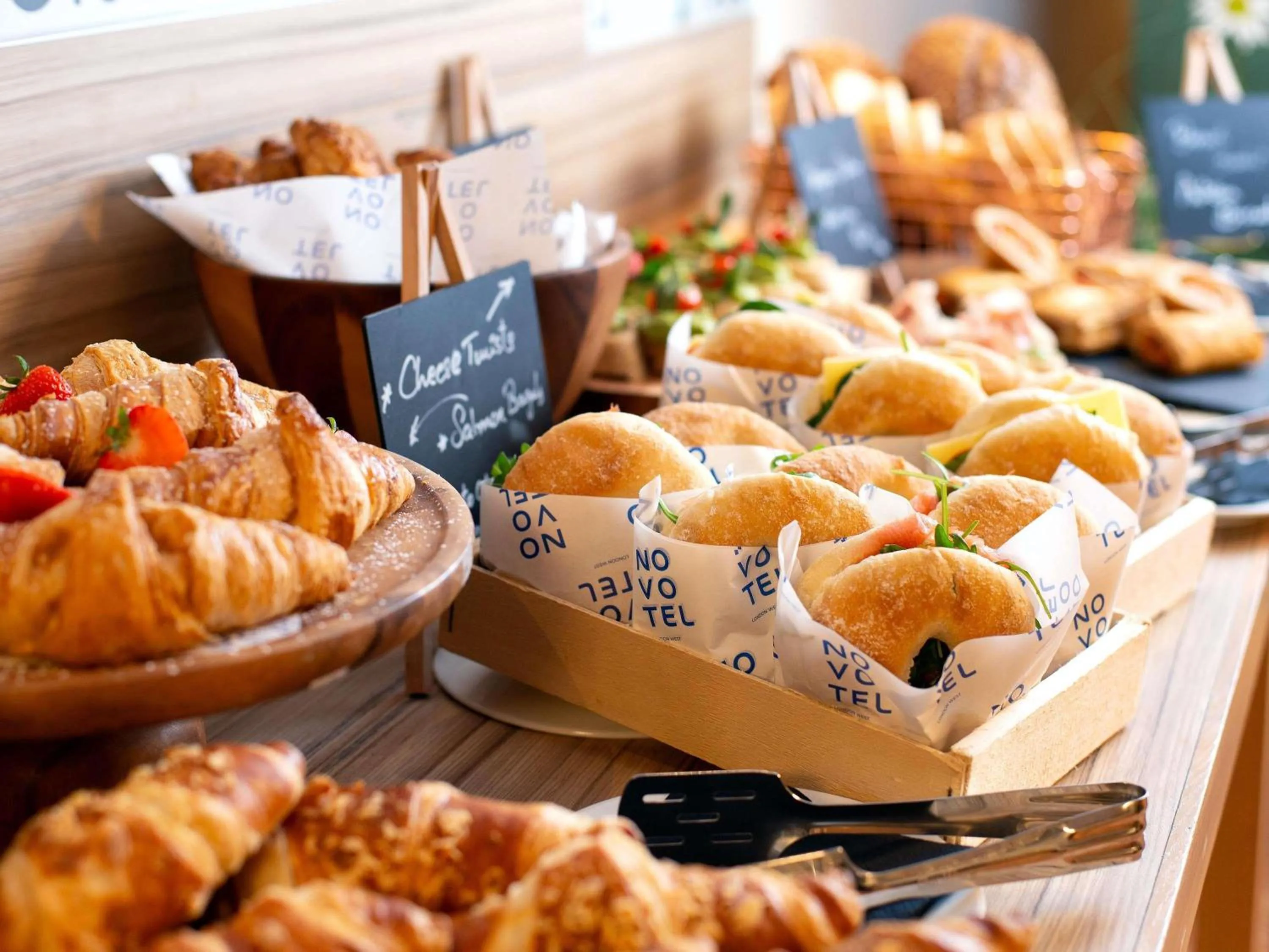 Meeting/conference room in Novotel London West