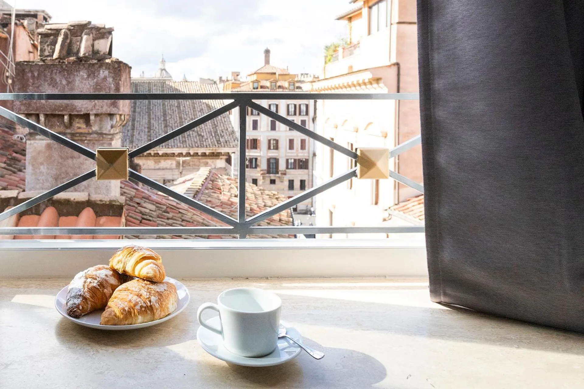 Pantheonview - Luxury Suites