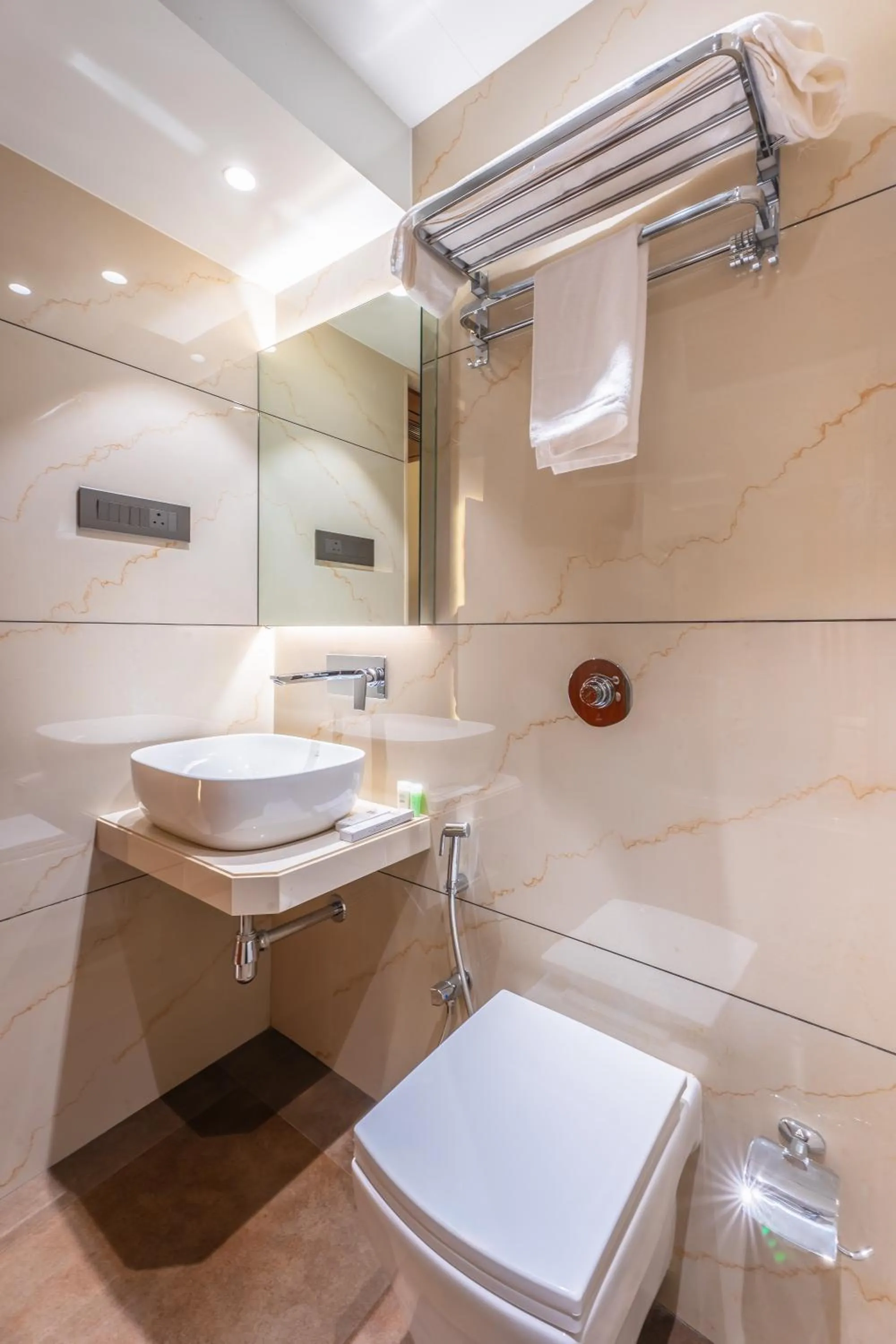 Toilet in Hotel Supreme Comforts - Mumbai Airport