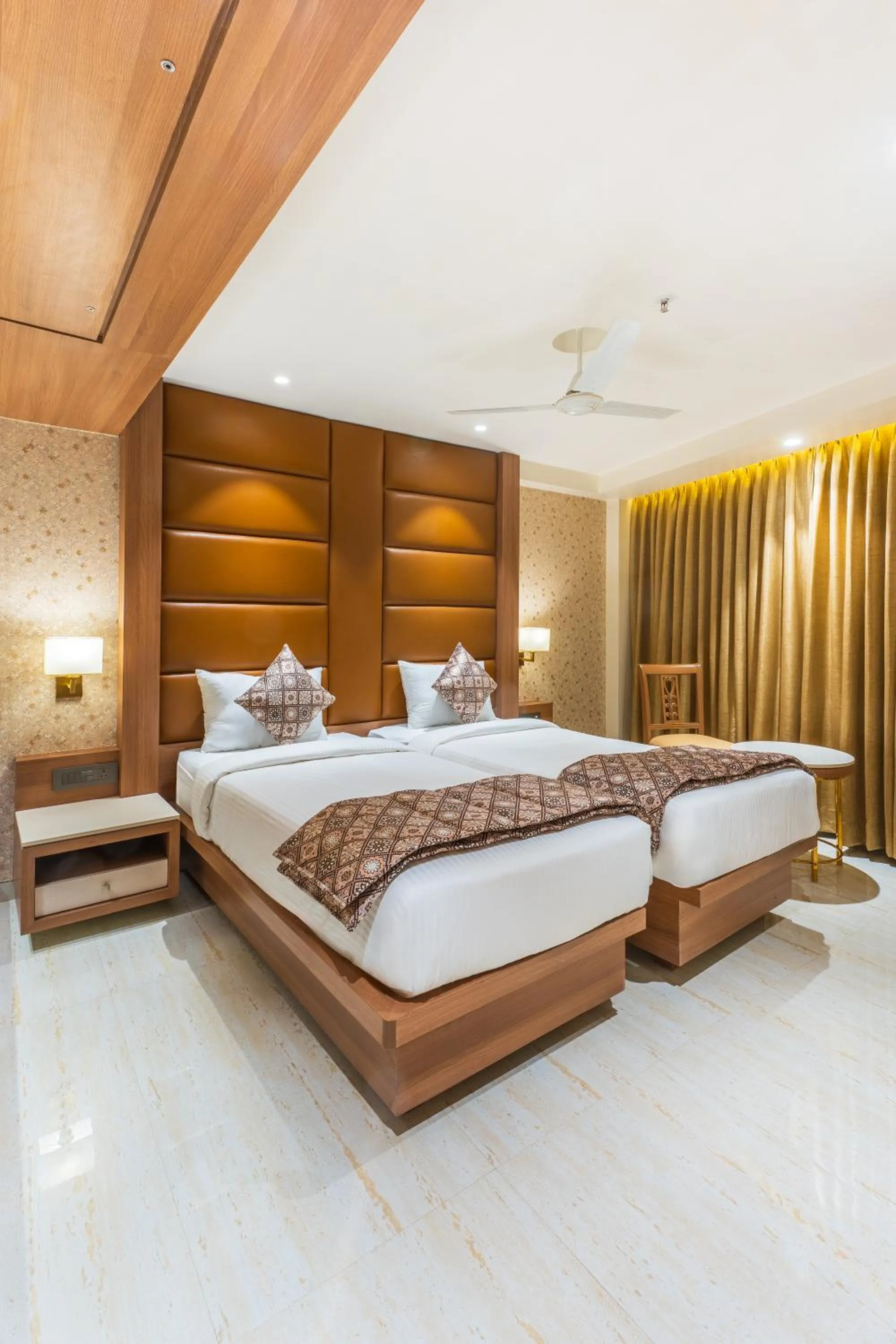 Bedroom, Bed in Hotel Supreme Comforts - Mumbai Airport
