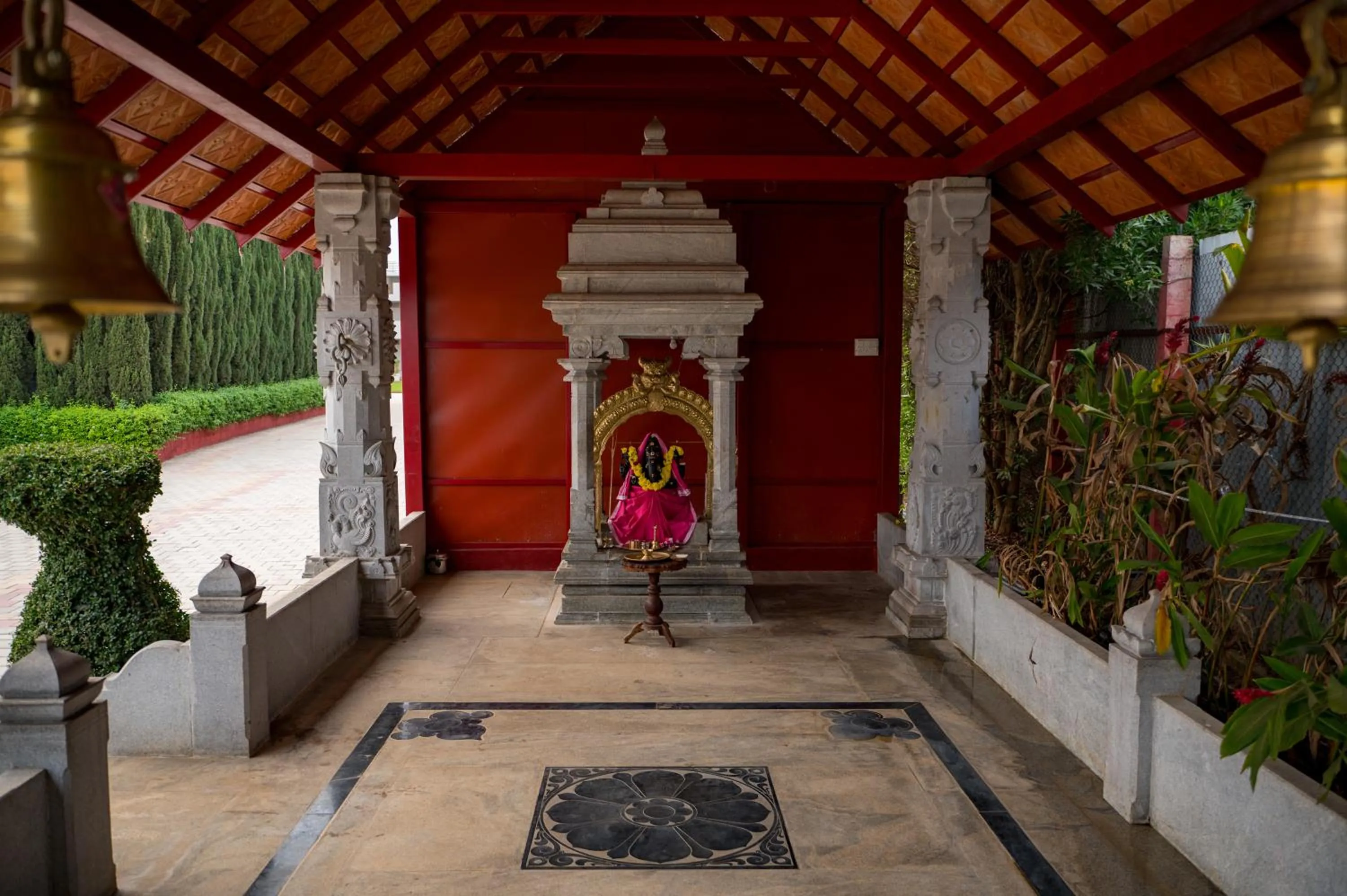 Lobby or reception in Poojaris Nirantara - Mysuru
