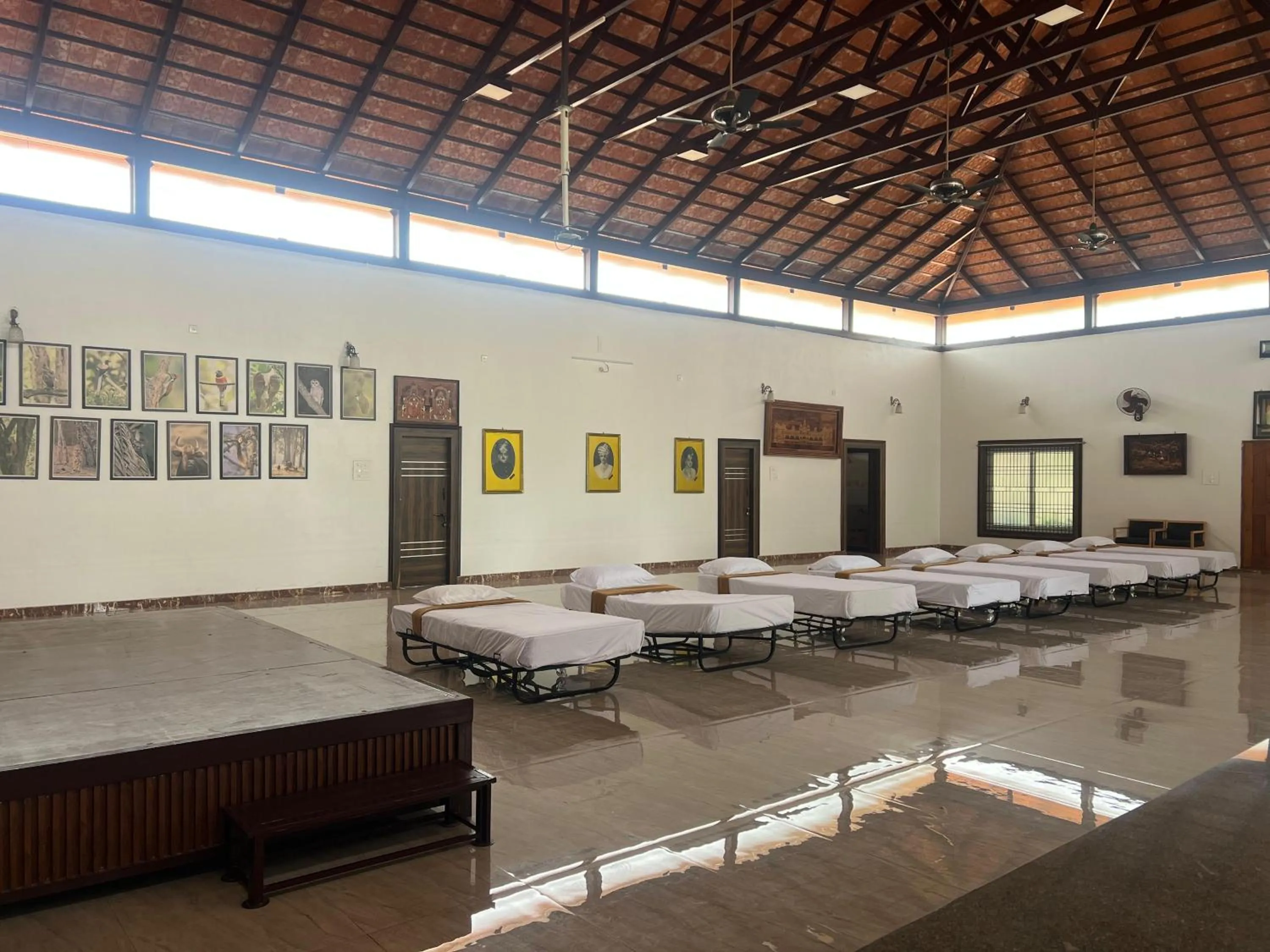 Bed in Poojaris Nirantara - Mysuru