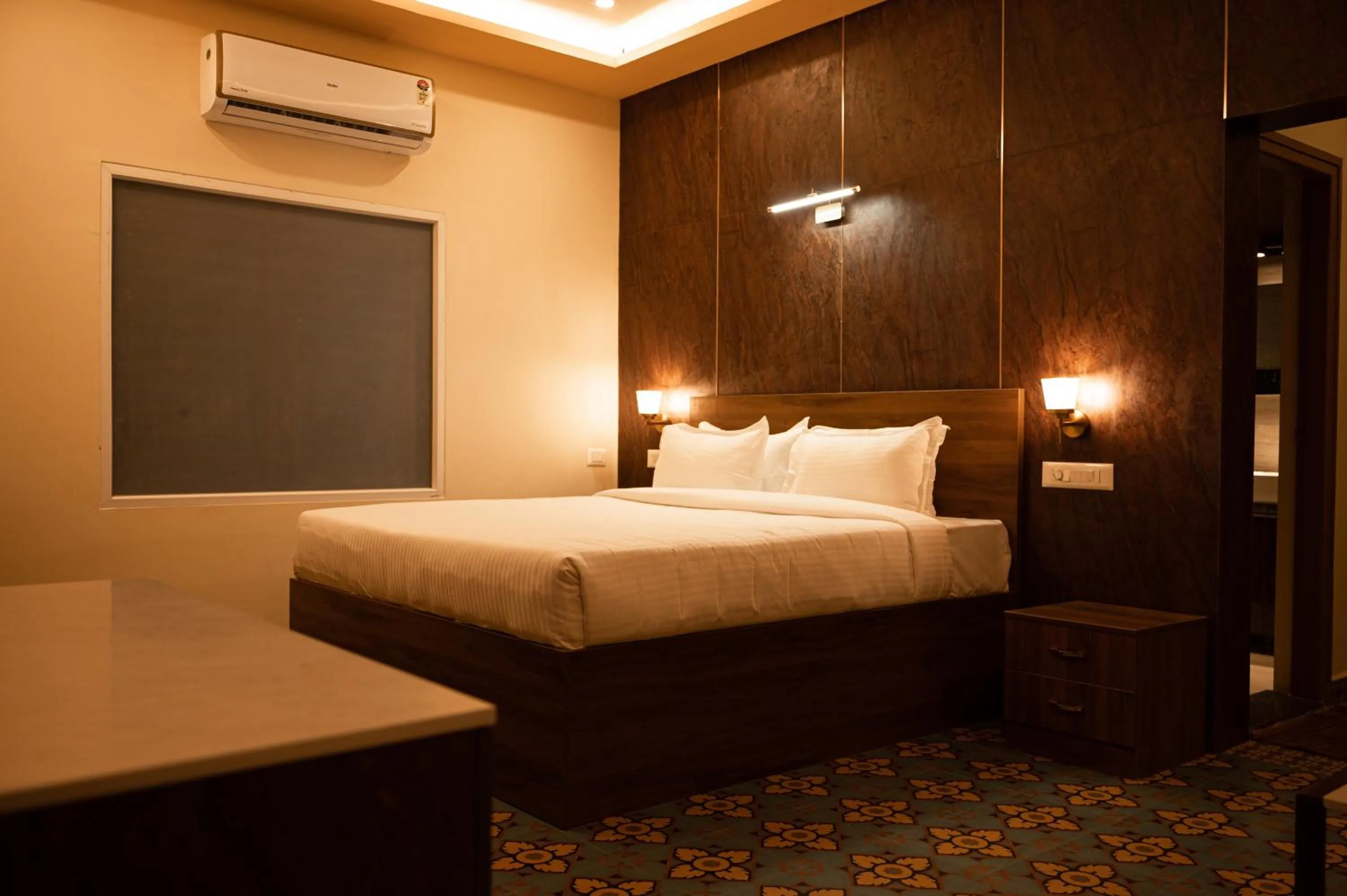 Bed in Poojaris Nirantara - Mysuru