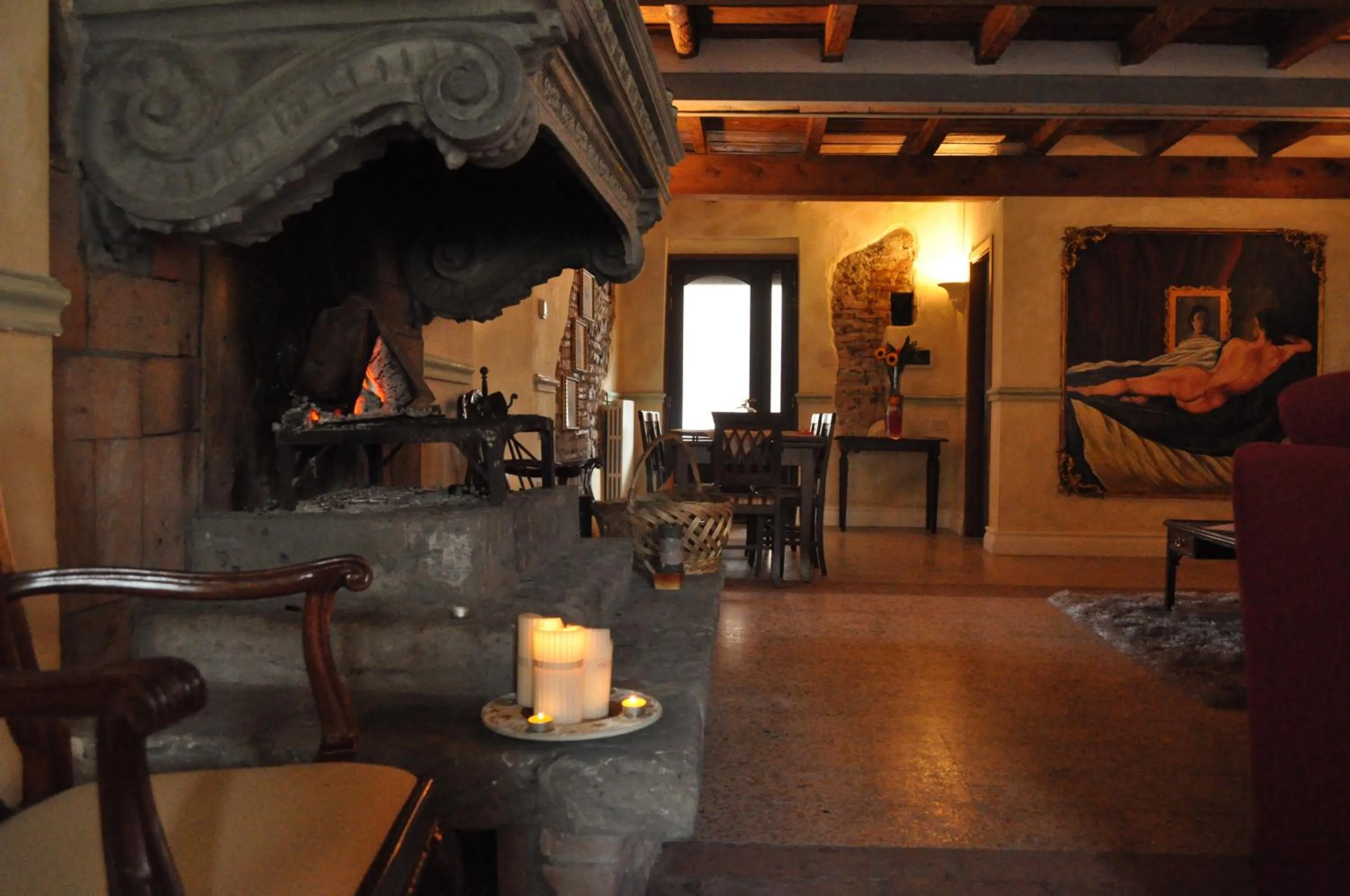 Communal lounge/ TV room in Le Residenze del Tenore