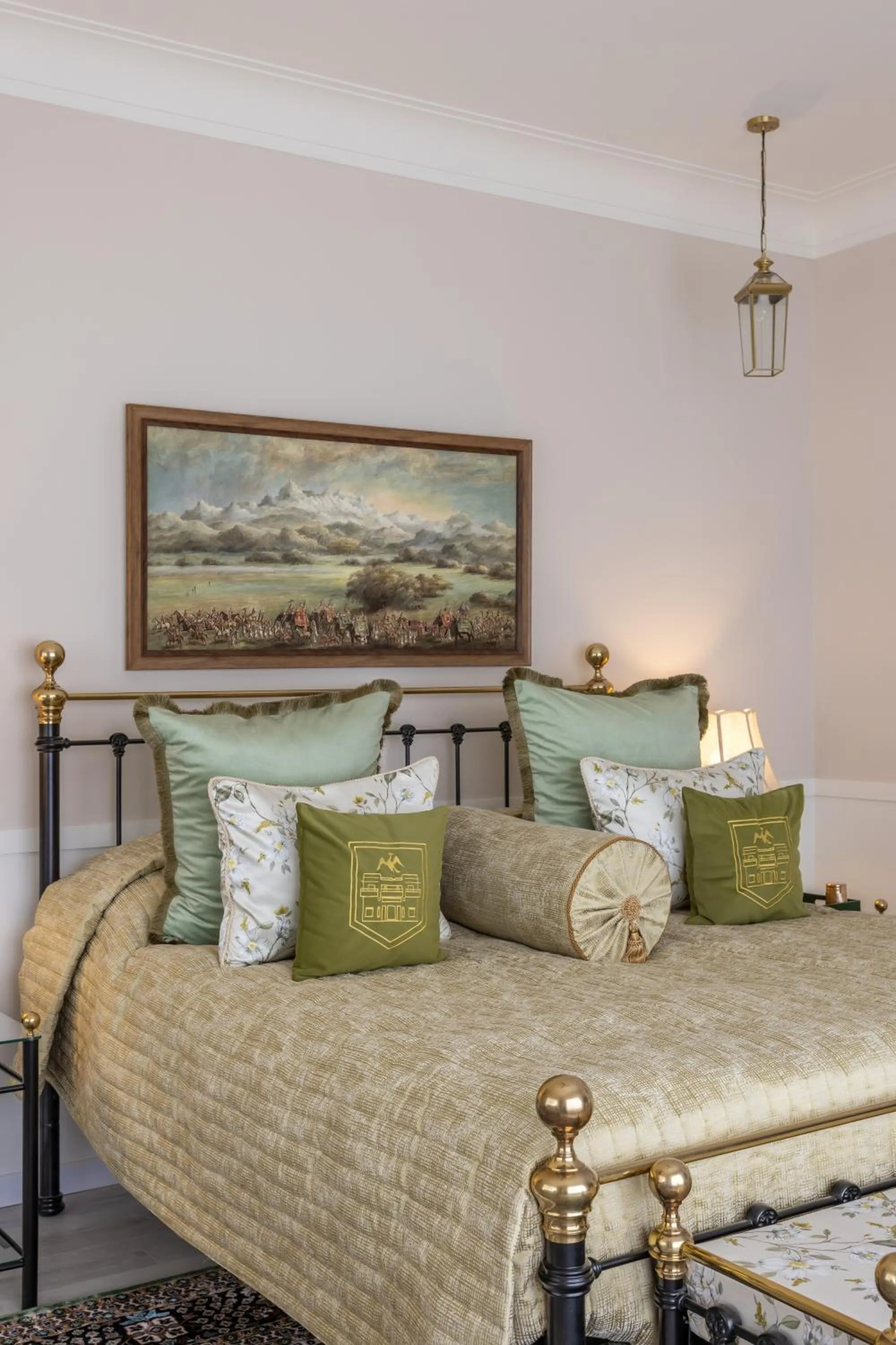 Bed in Kinwani House - Araiya Anthology