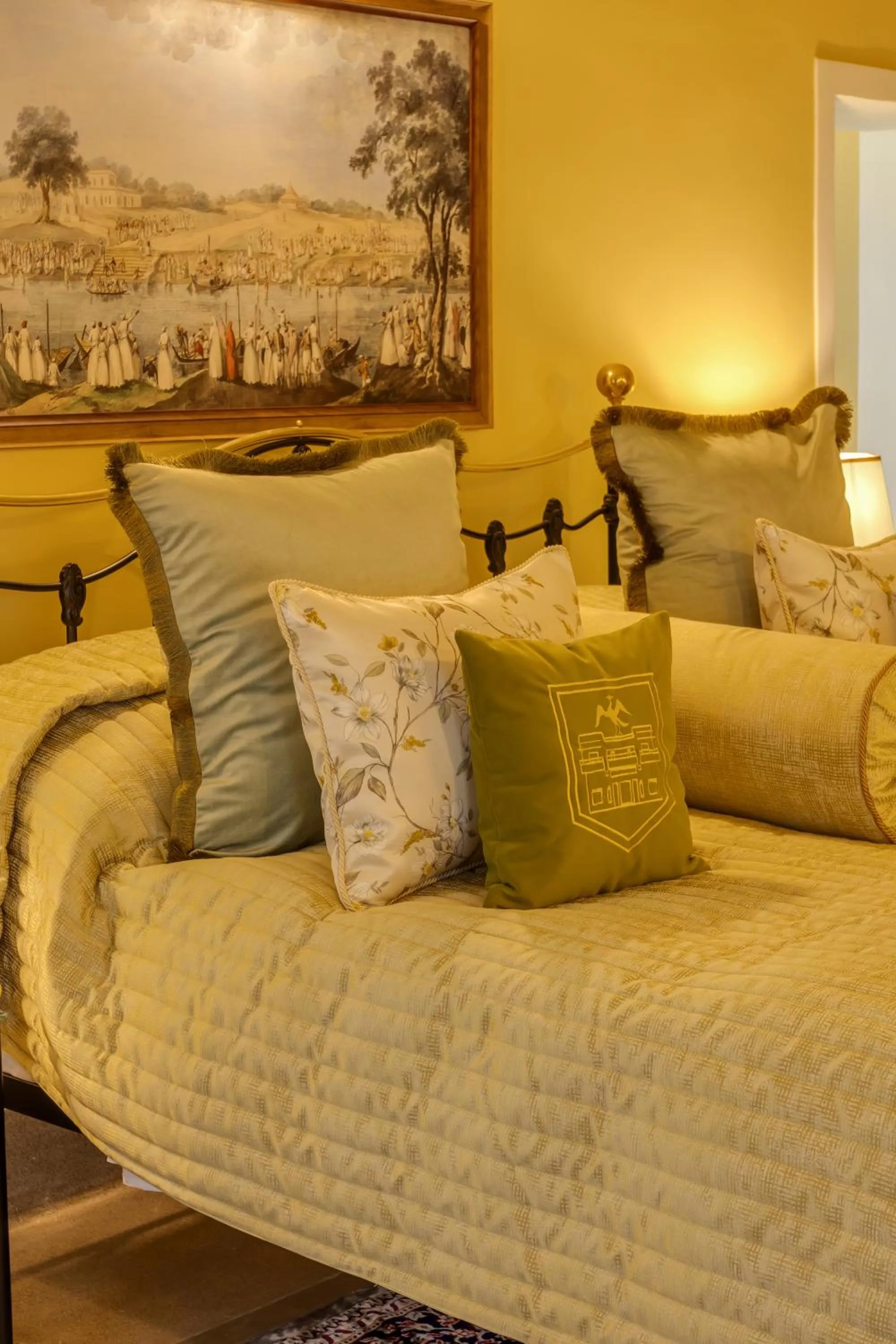 Bed in Kinwani House - Araiya Anthology