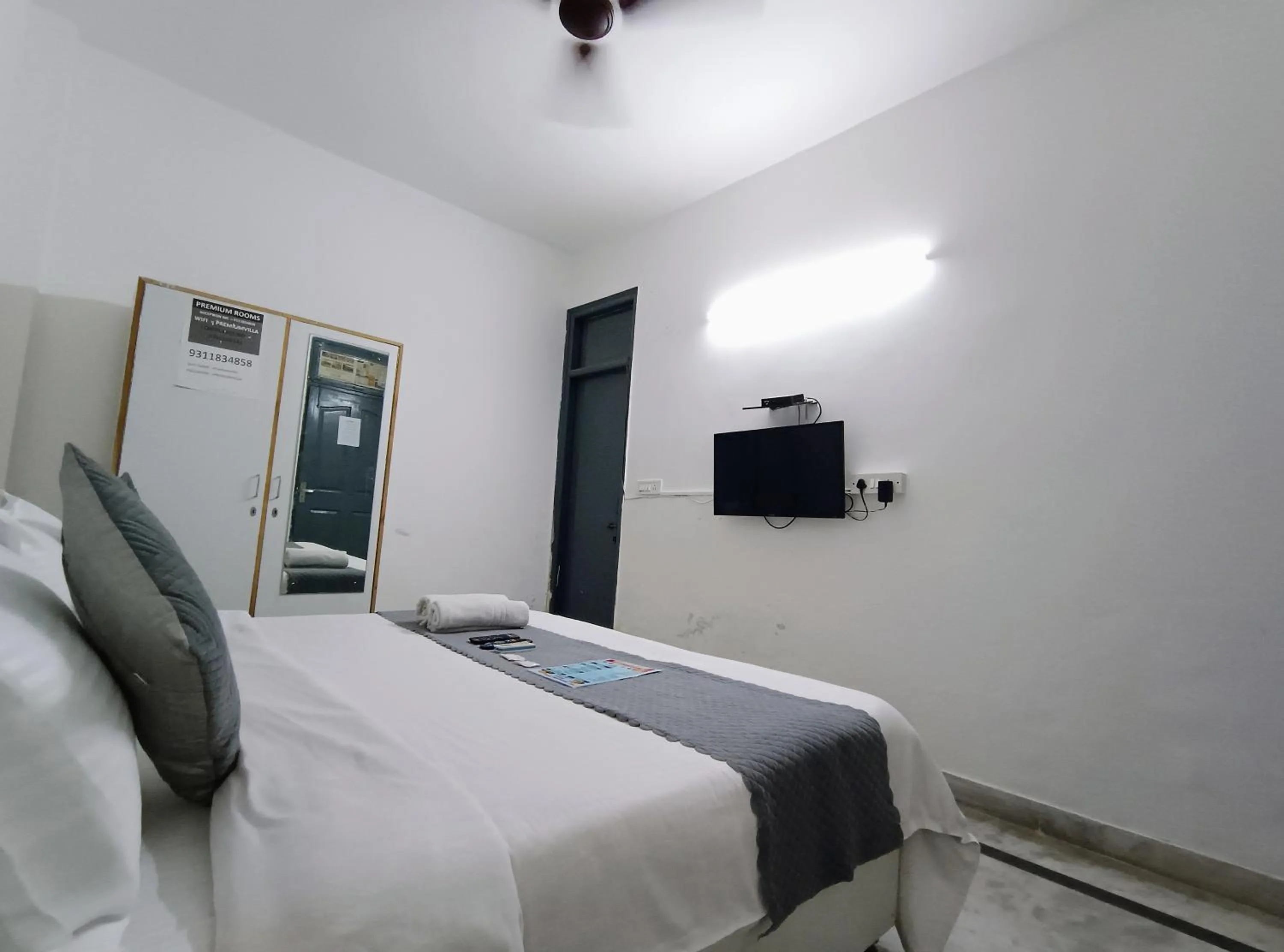 Mauryan Express Hotel Hauz Khas Fort