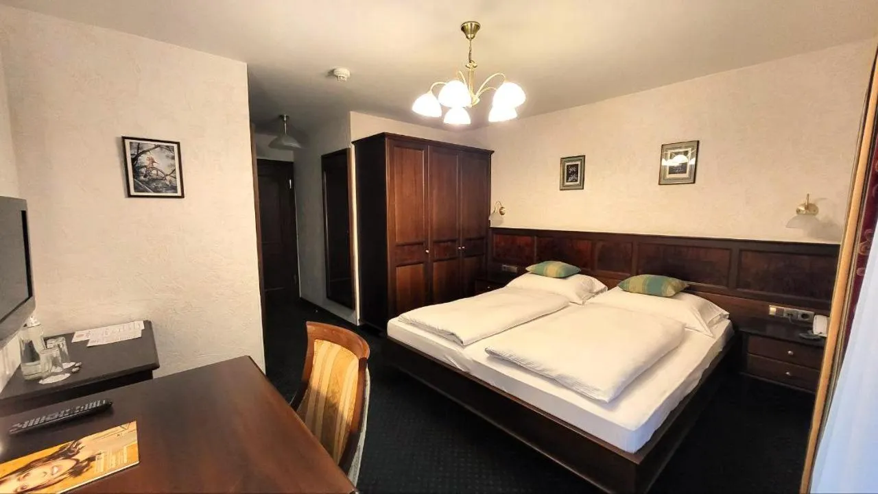 Photo of the whole room in Hotel Batzenhäusl