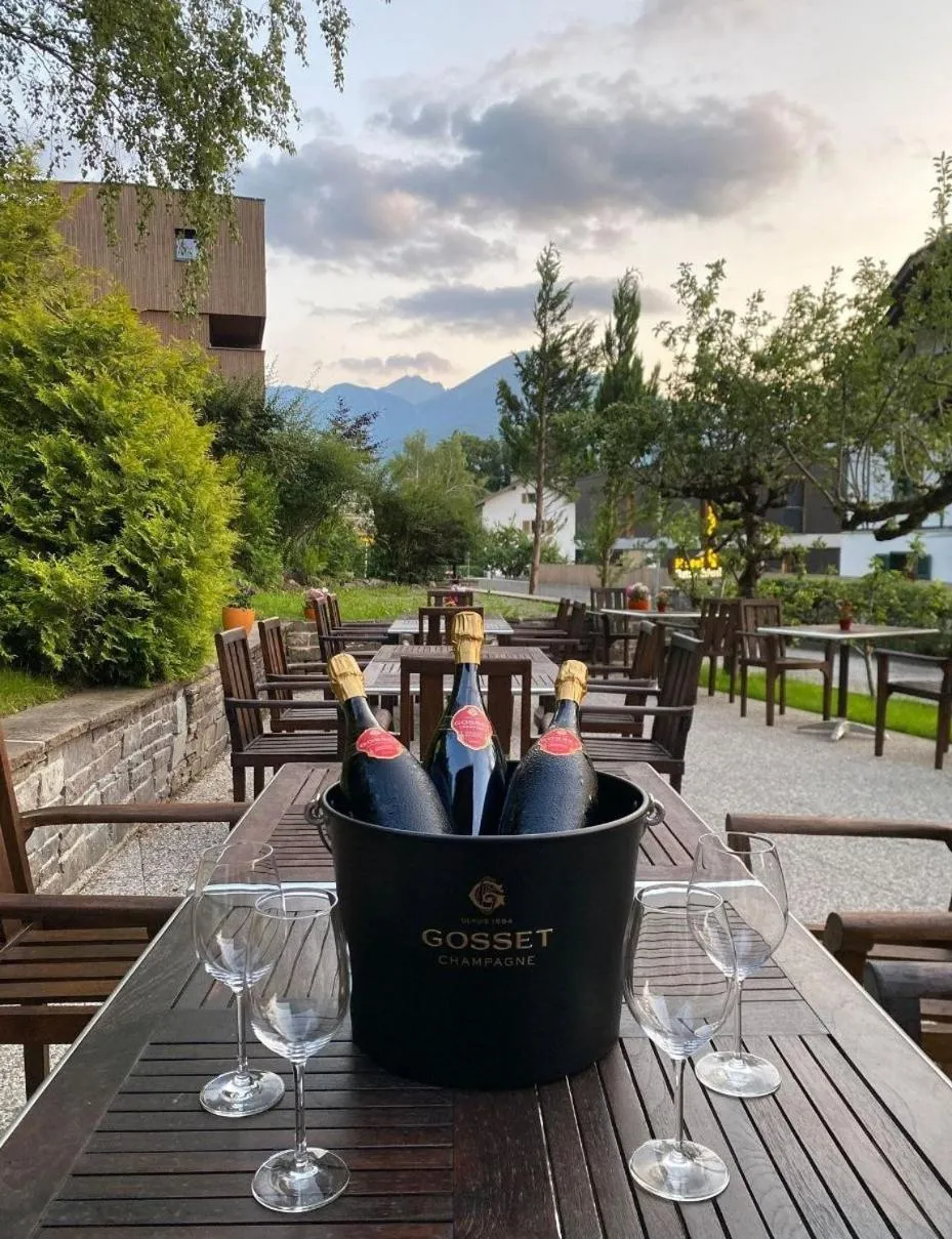 Restaurant/places to eat in Hotel Batzenhäusl