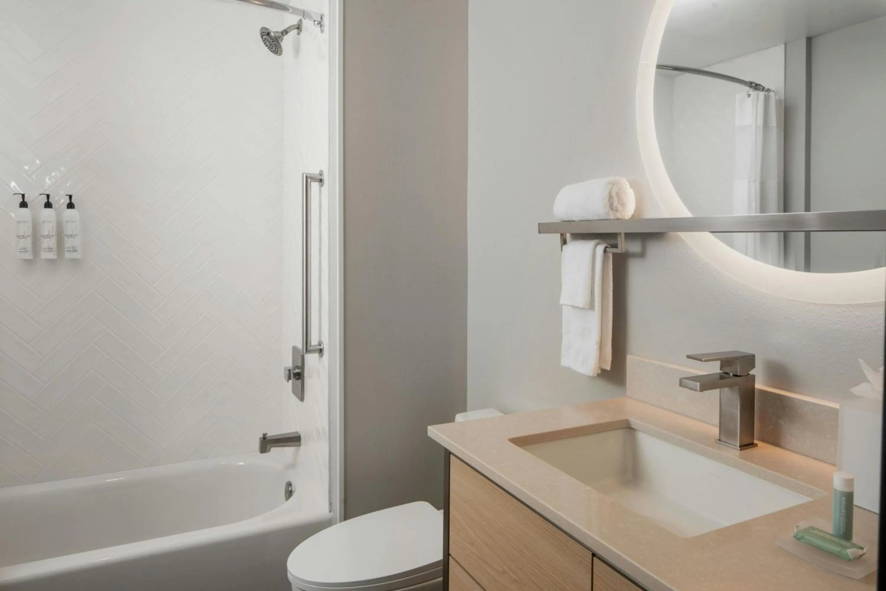 Bathroom in TownePlace Suites by Marriott Pensacola West I-10