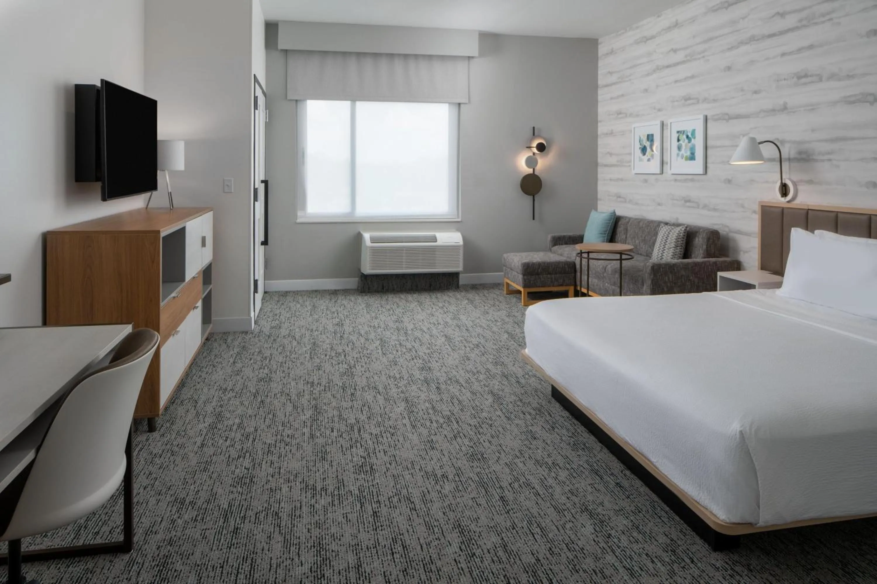 Photo of the whole room, Bed in TownePlace Suites by Marriott Pensacola West I-10