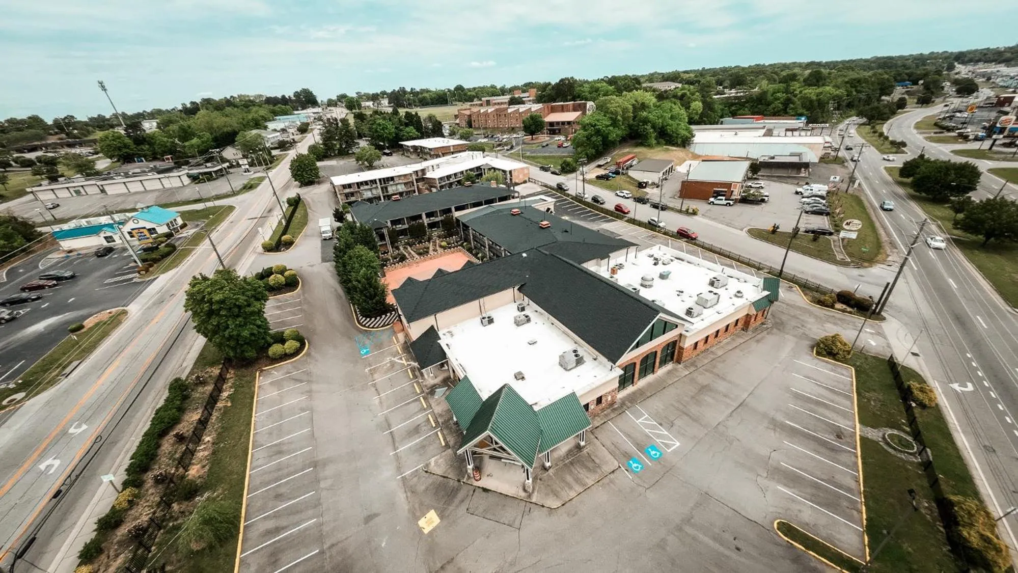 Facade/entrance in Riverside Inn & Suites Danville Virginia