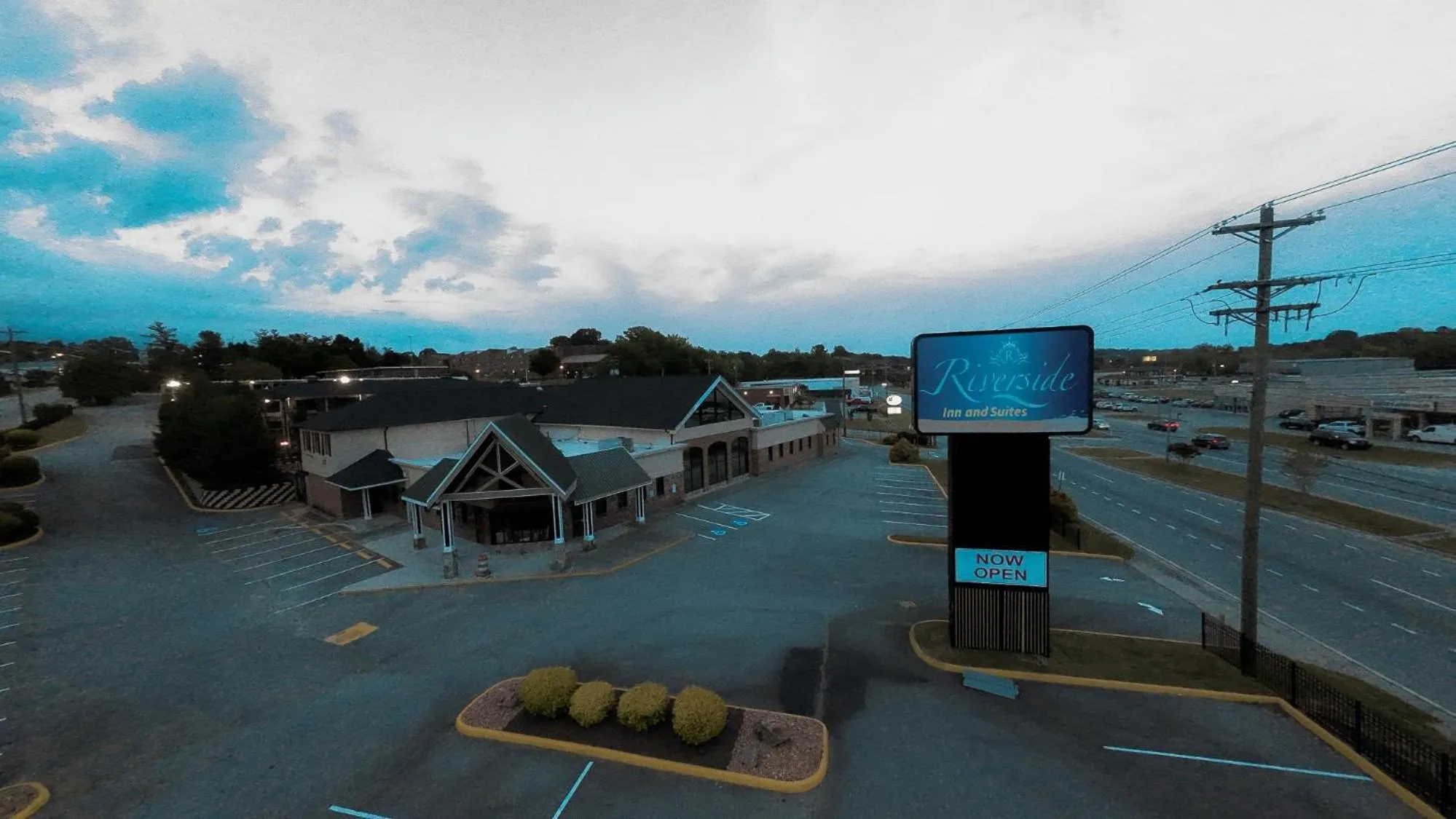 Facade/entrance in Riverside Inn & Suites Danville Virginia