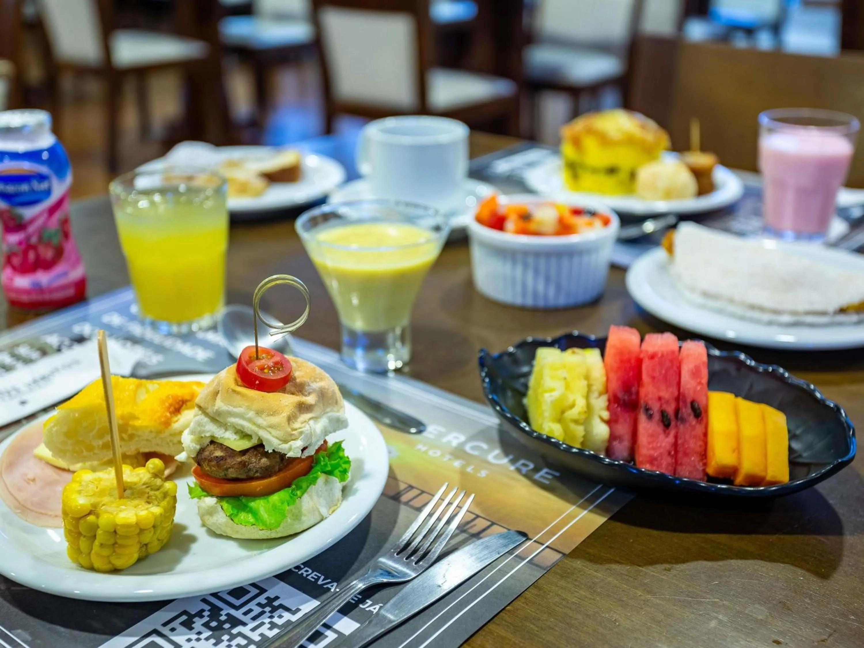 Restaurant/places to eat in Mercure Manaus