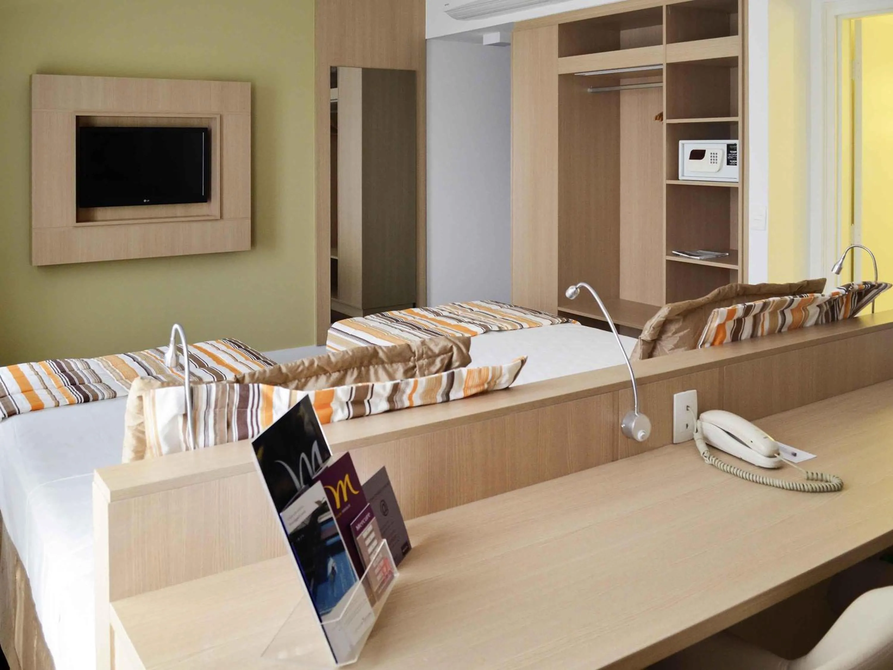 Bedroom in Mercure Manaus