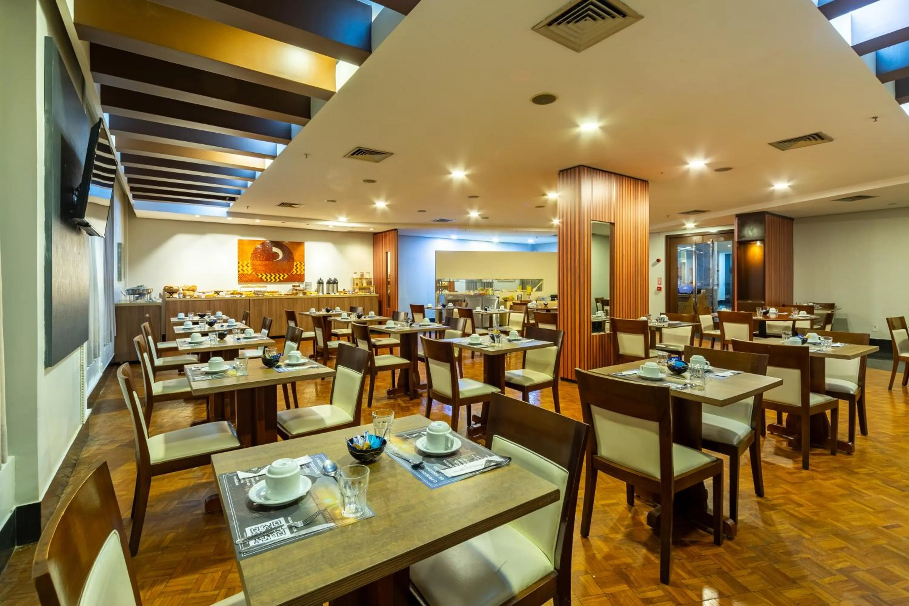 Restaurant/places to eat in Mercure Manaus