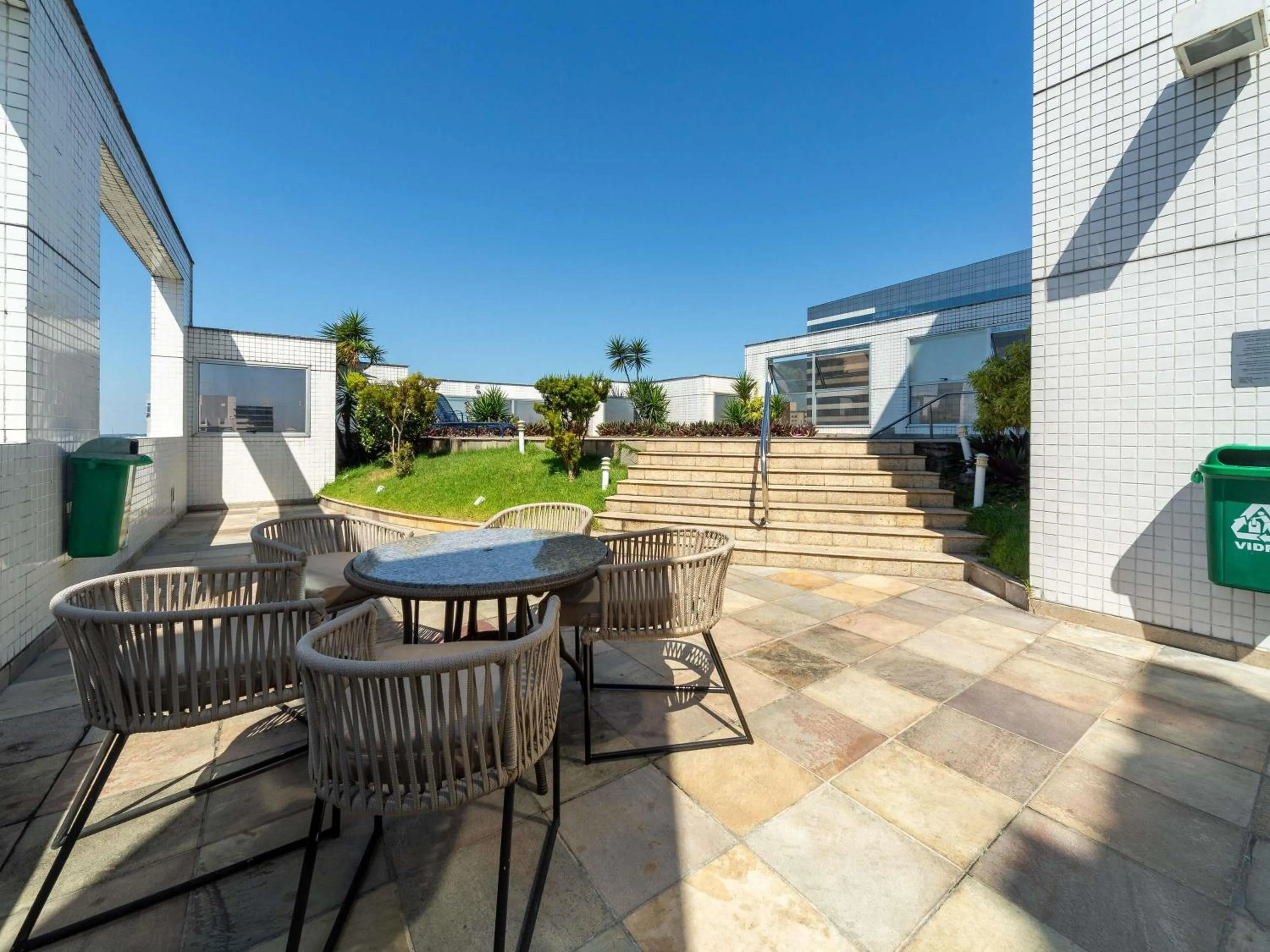 Pool view in Mercure Manaus