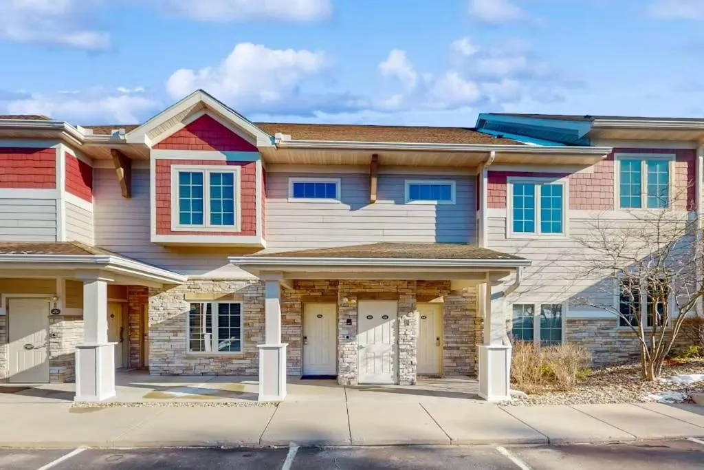 Delton Grand Resort Condominiums