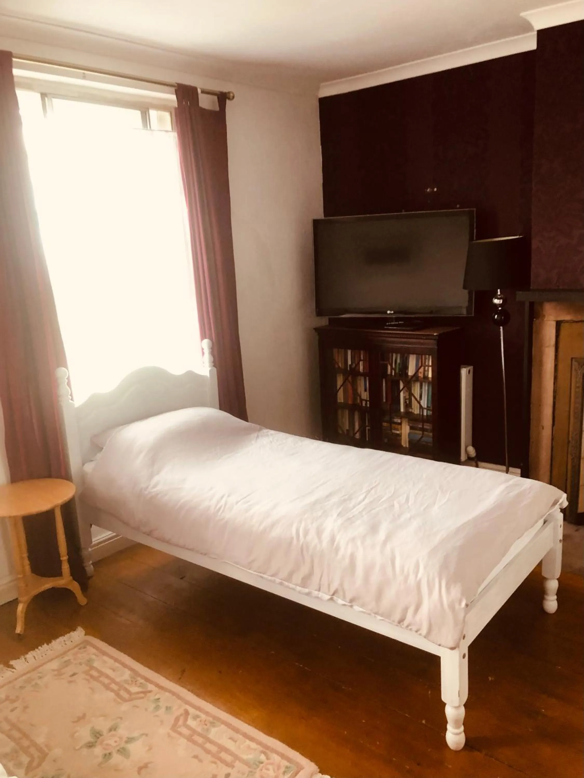 Bed in Hope & Anchor, Hadrian's Wall, Port Carlisle, Solway Firth, Area of Natural Beauty