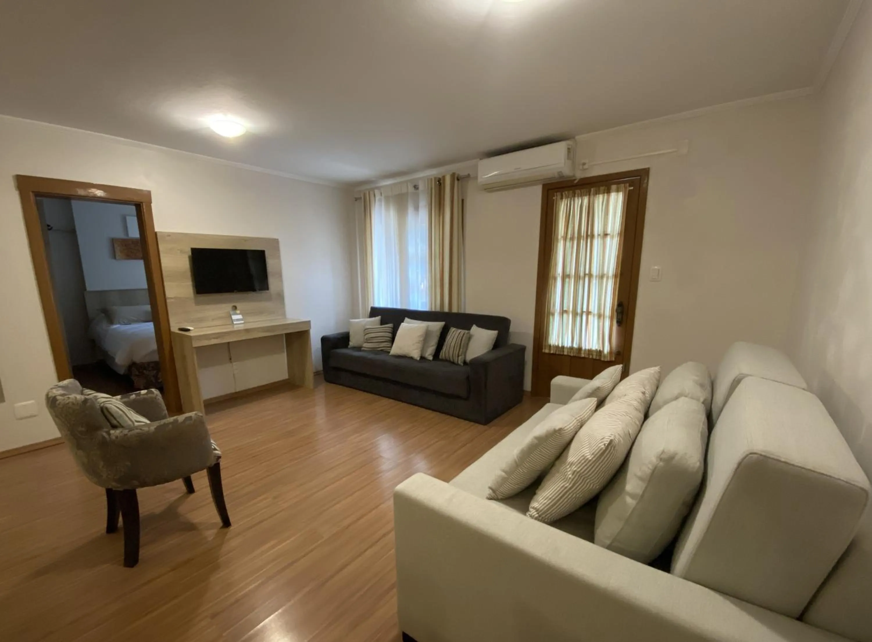 TV and multimedia in Pousada Stillo Gramado