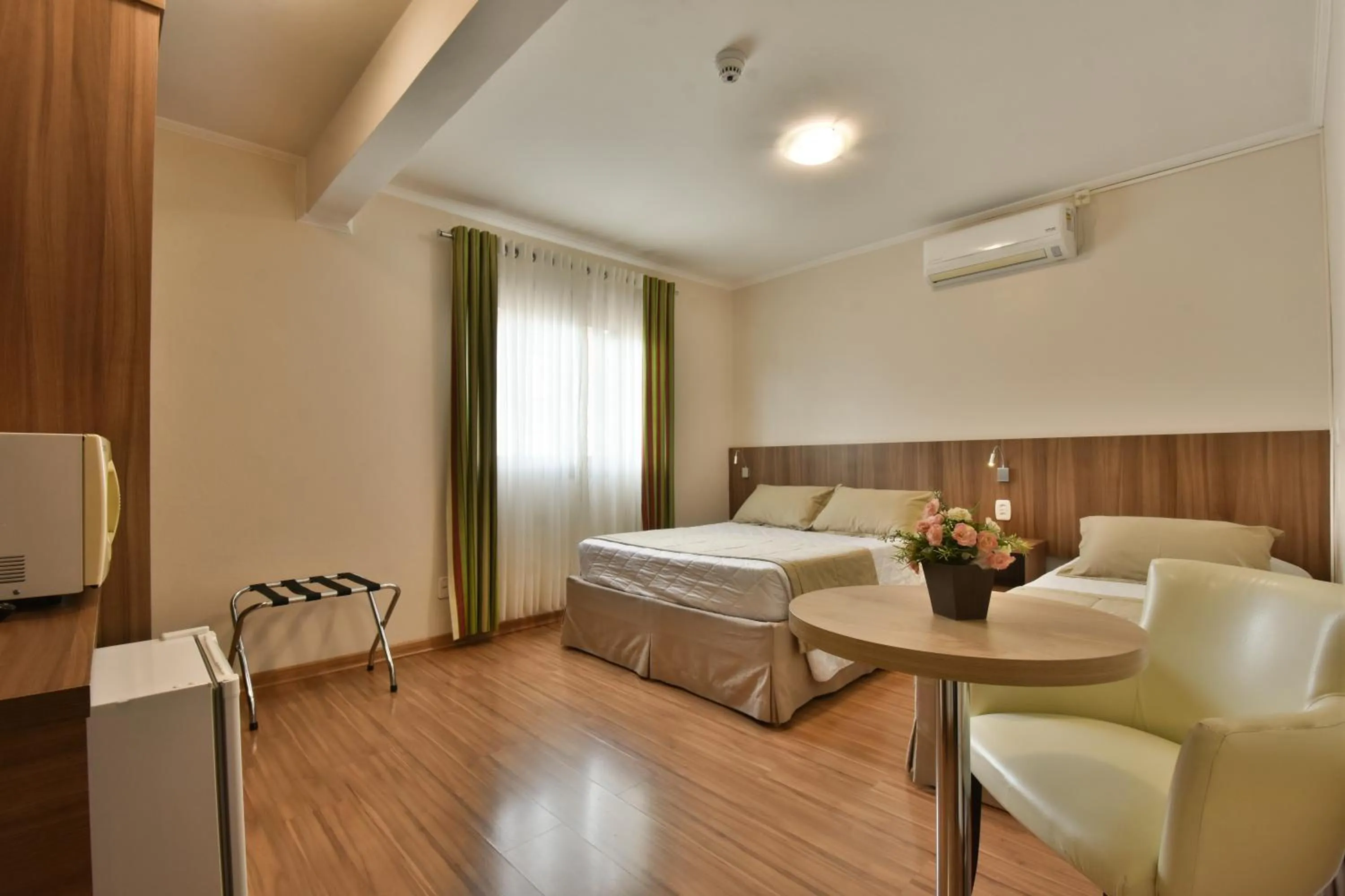 Photo of the whole room, Bed in Pousada Stillo Gramado