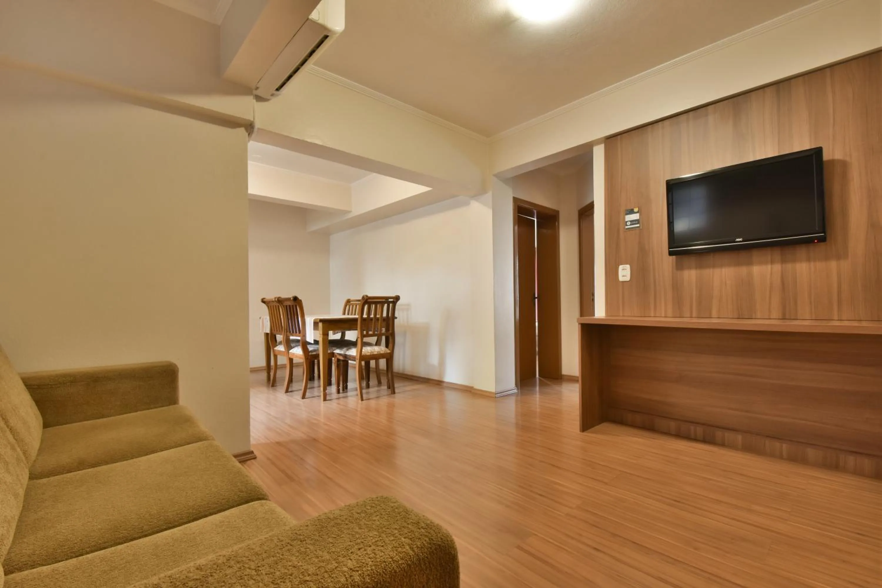 TV and multimedia in Pousada Stillo Gramado