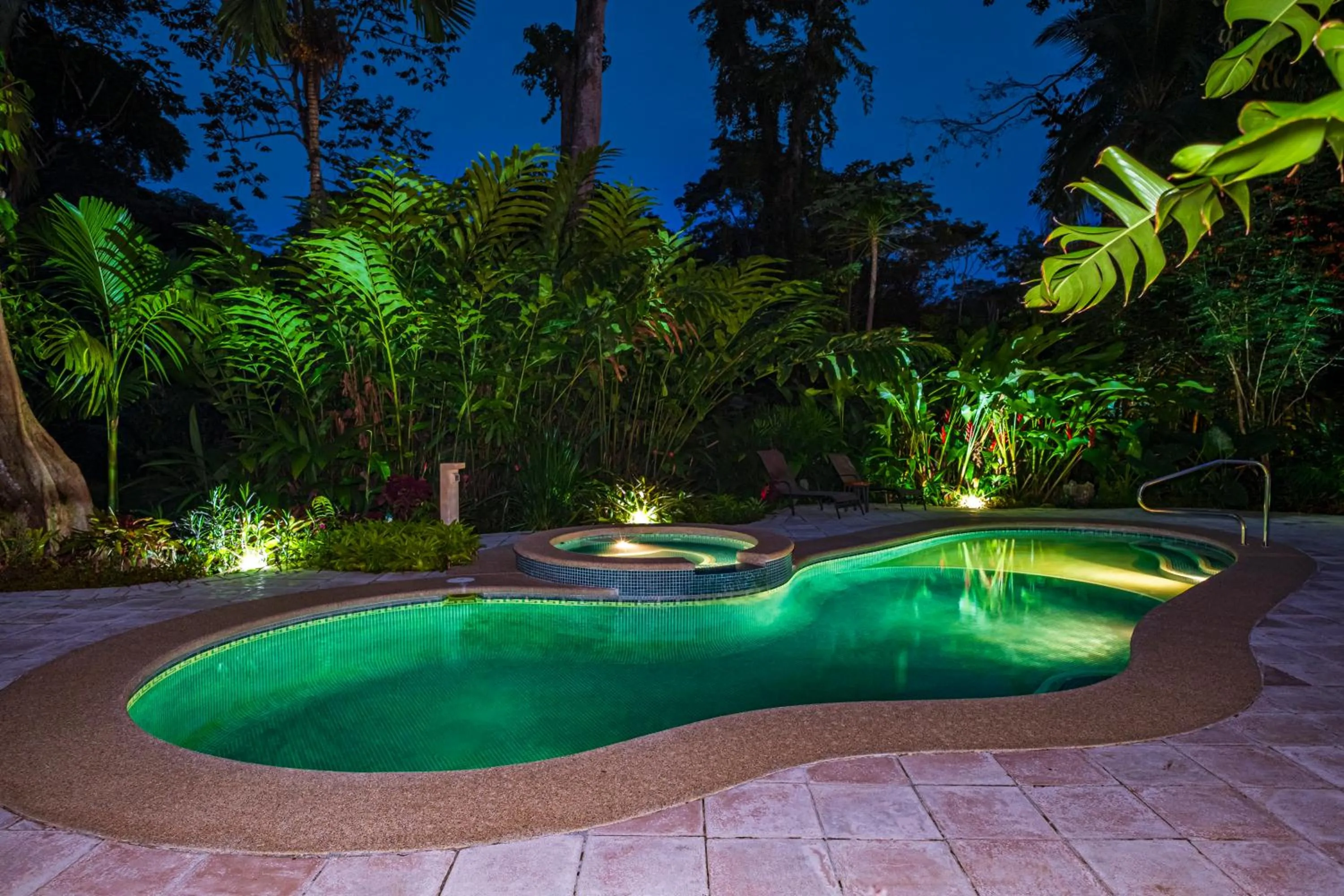 Night in El Nido Jungle Lodge