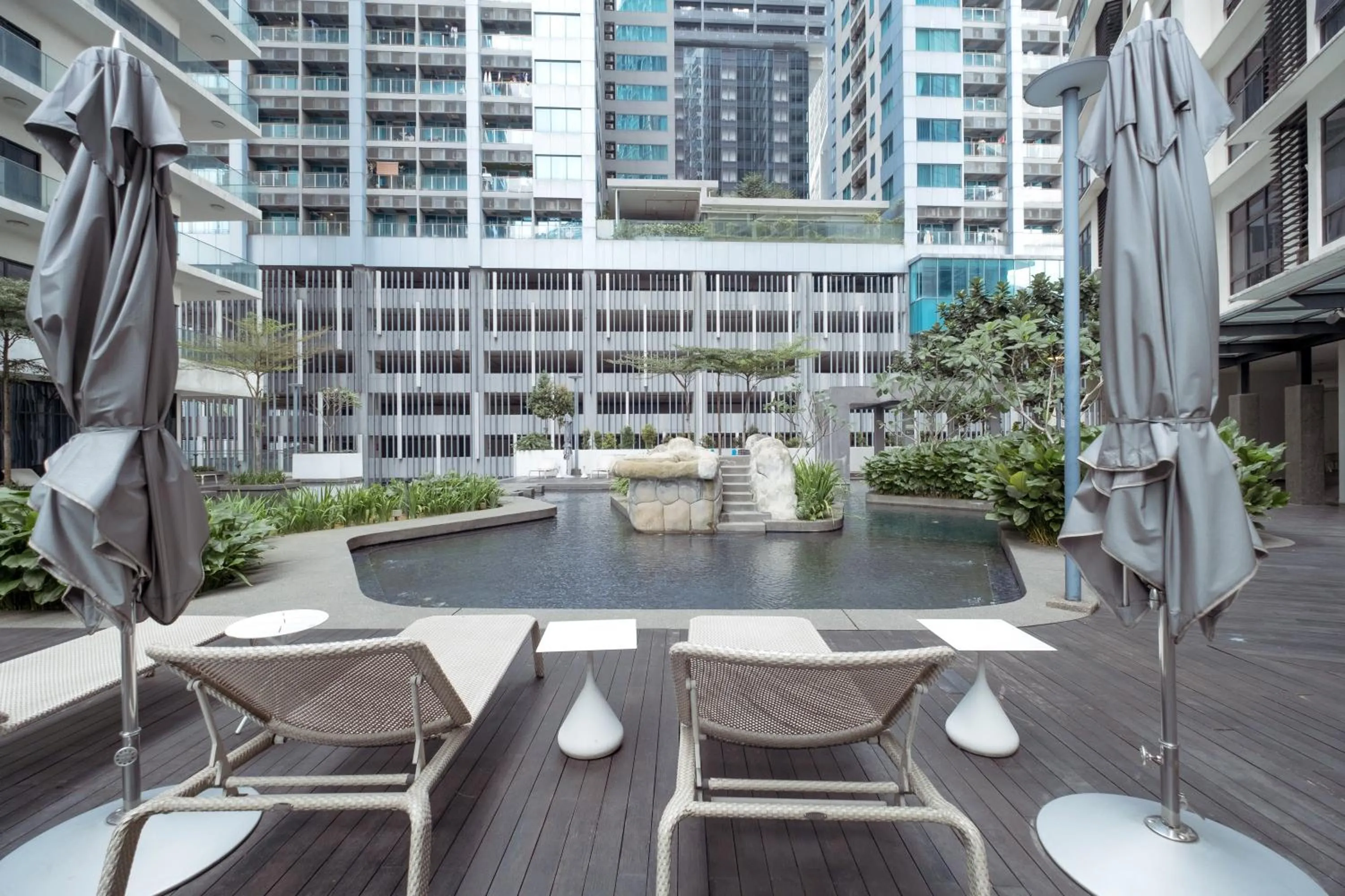 Swimming pool in Sfera Residence Kuala Lumpur City Centre