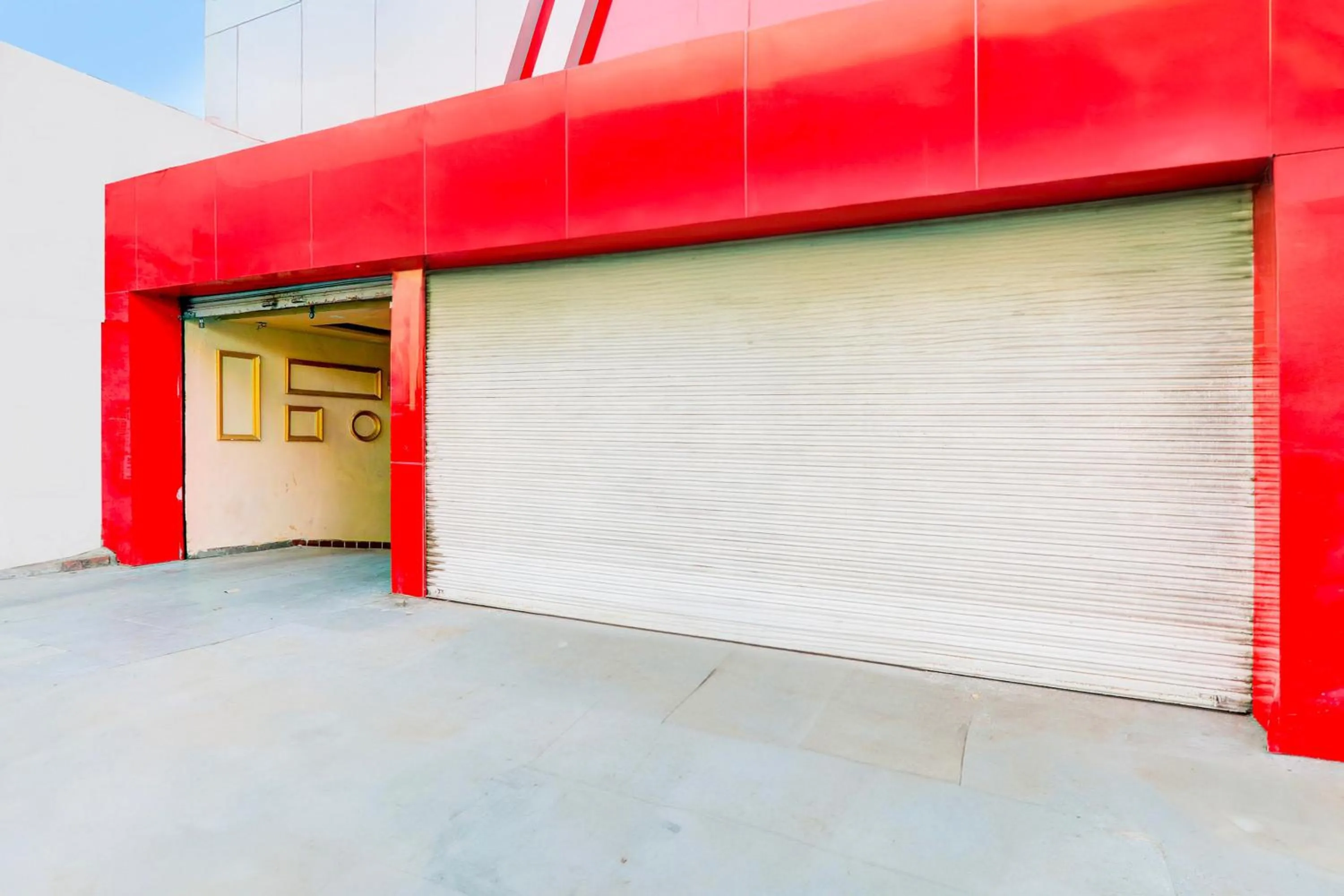 Facade/entrance in Super Collection O Alambagh Formerly BM Palace