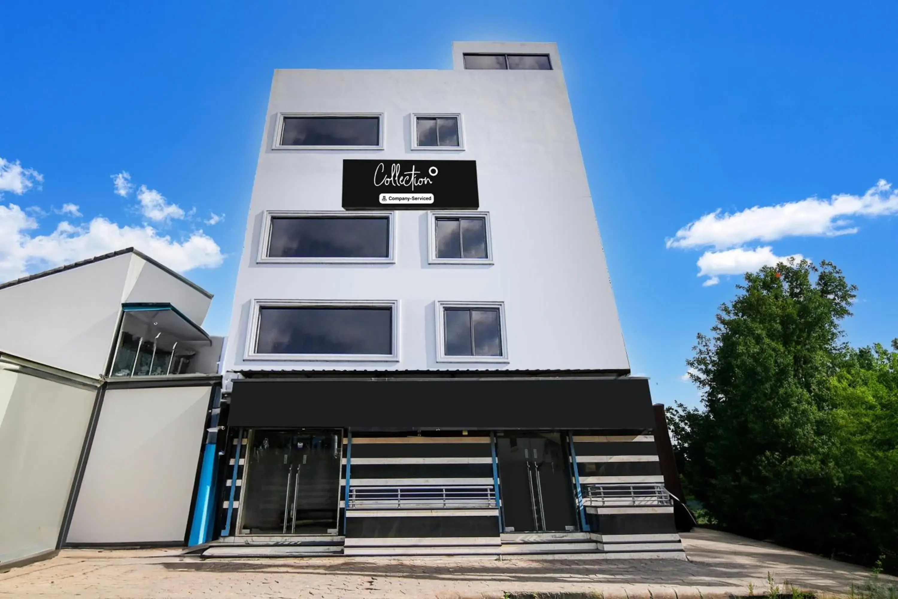 Super Collection O Belgacihia Near Kolkata Railway Station Super Collection O Belgacihia Near Kolkata Railway Station