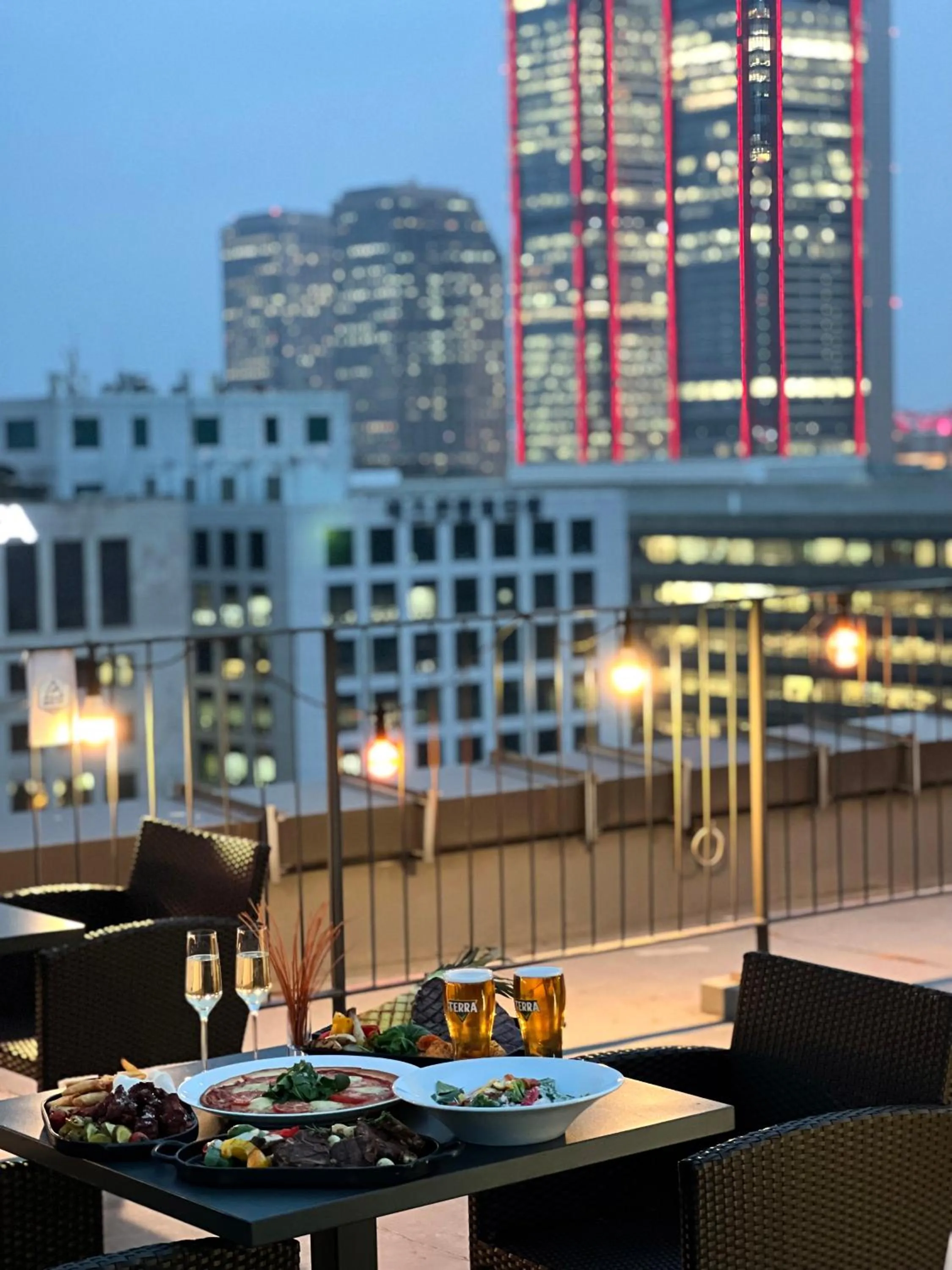 Property building in GLAD Yeouido