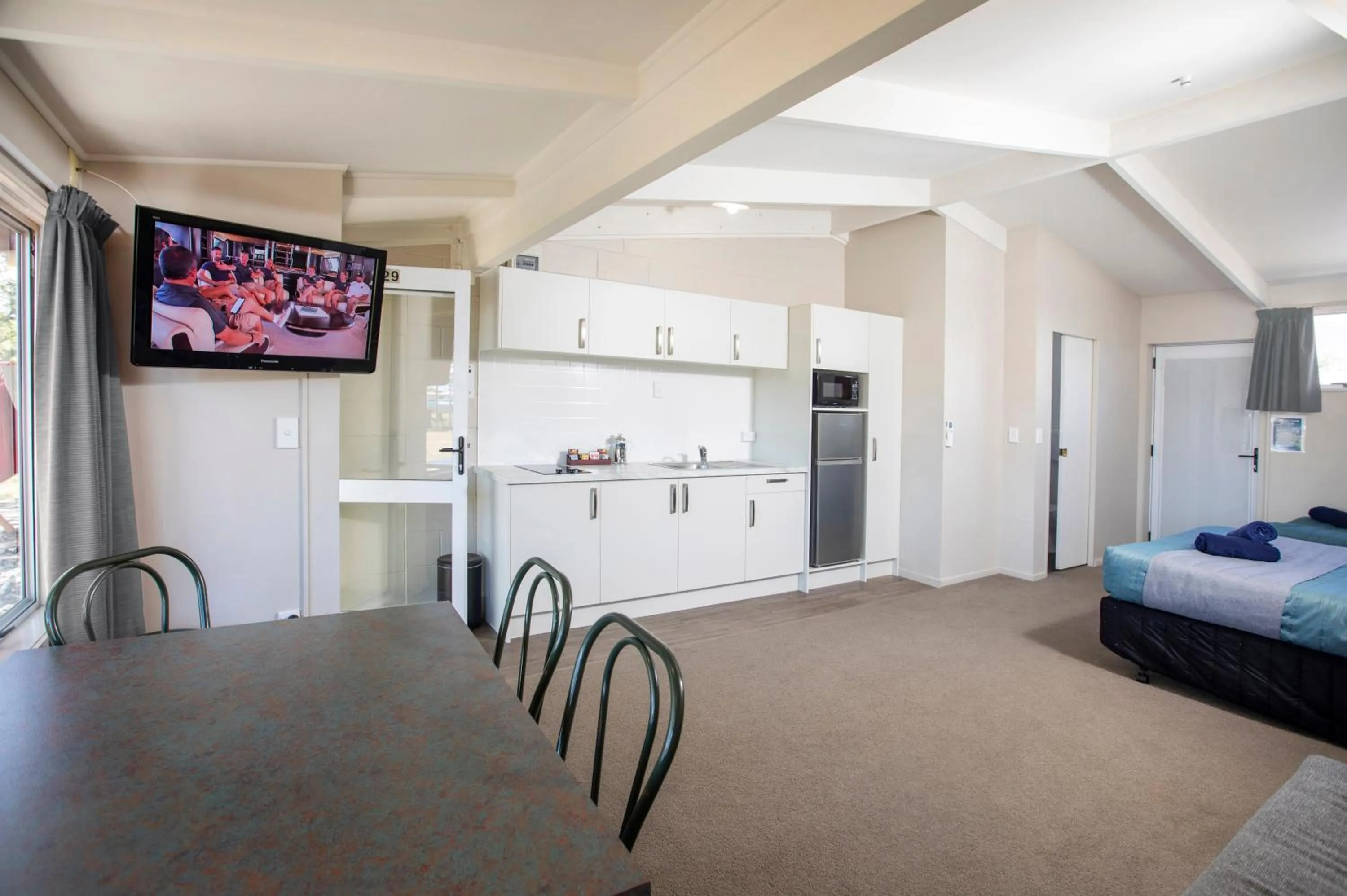 Studio in Tāhuna Beach Holiday Park