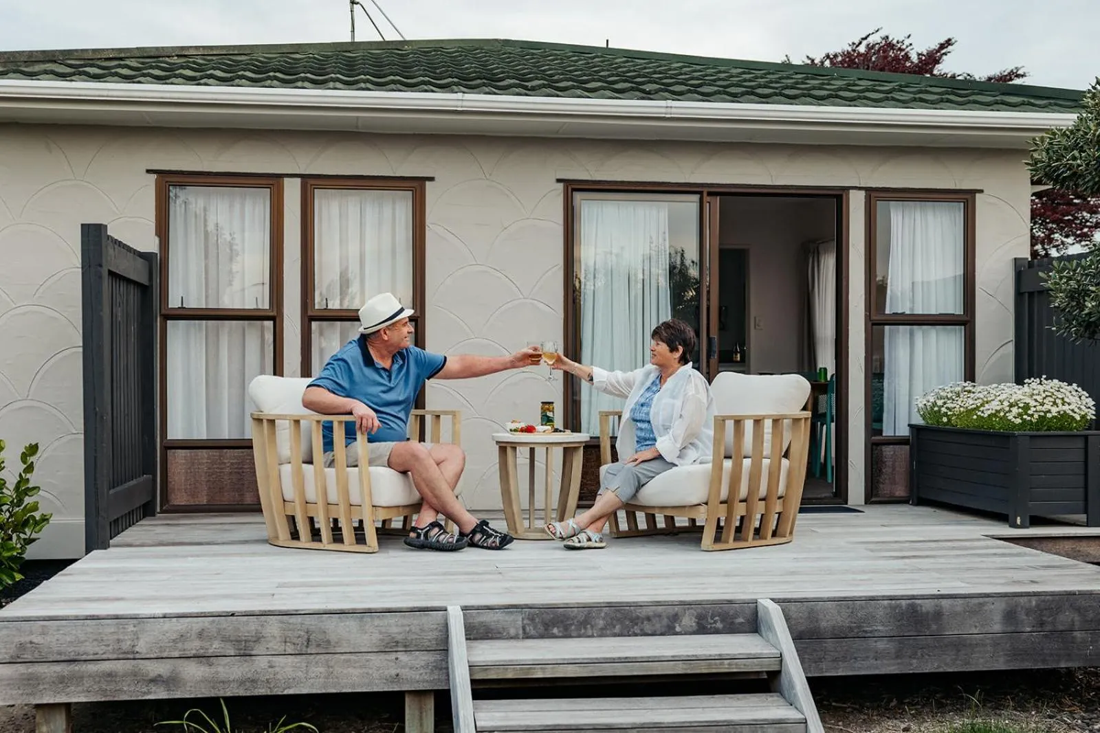Balcony/Terrace in Tāhuna Beach Holiday Park
