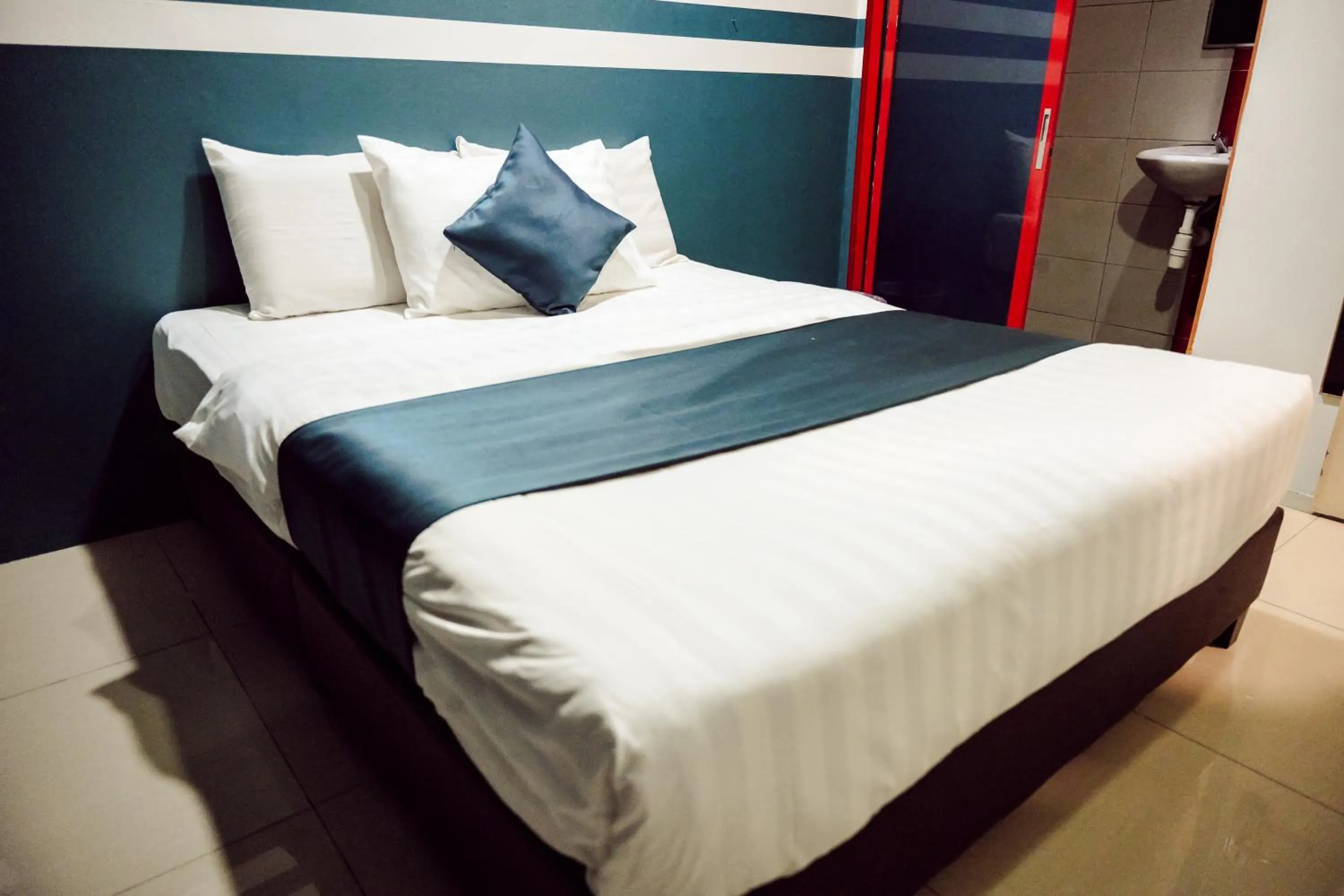 Bed in V Hotel Sri Gombak