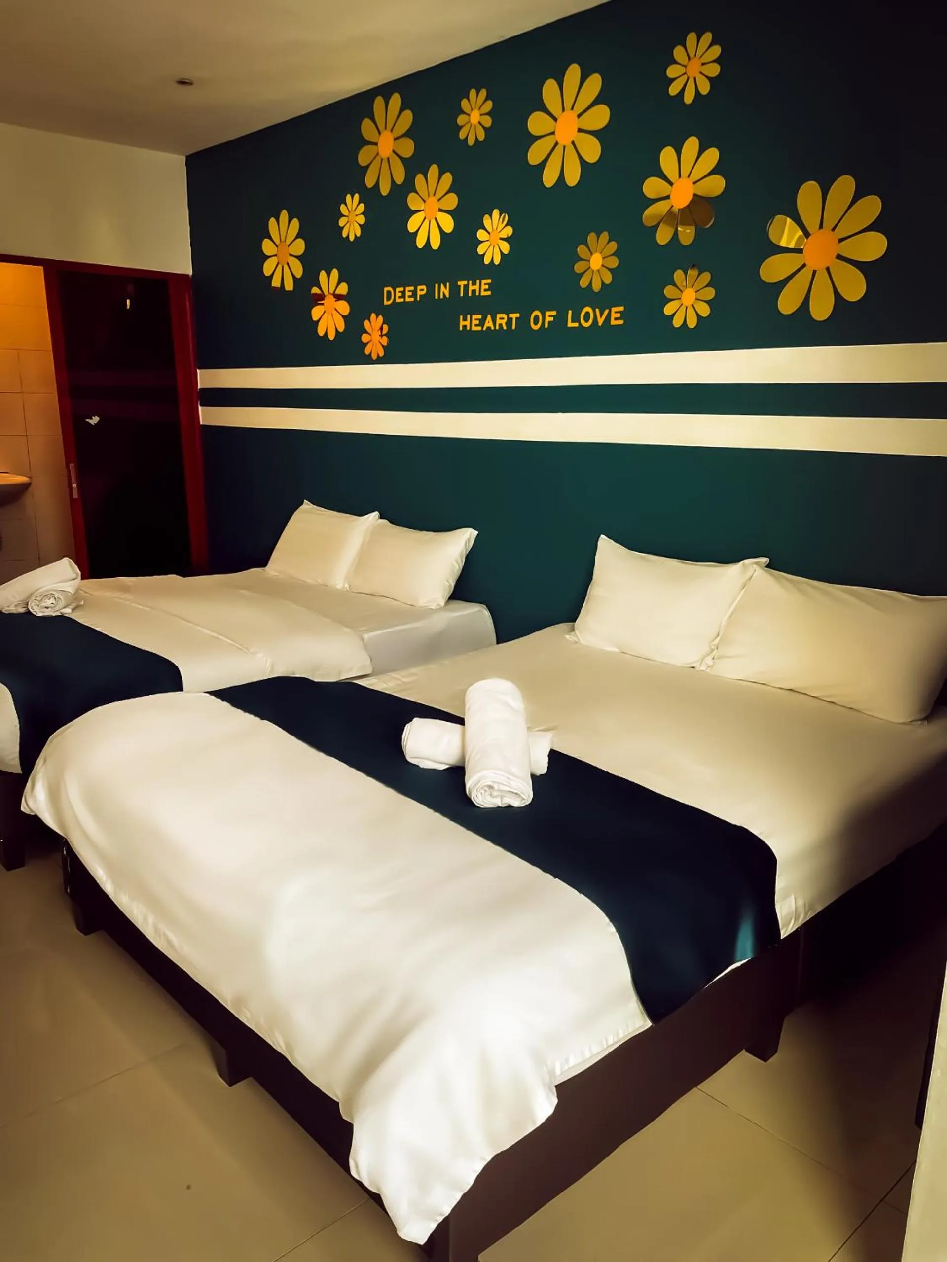Bed in V Hotel Sri Gombak