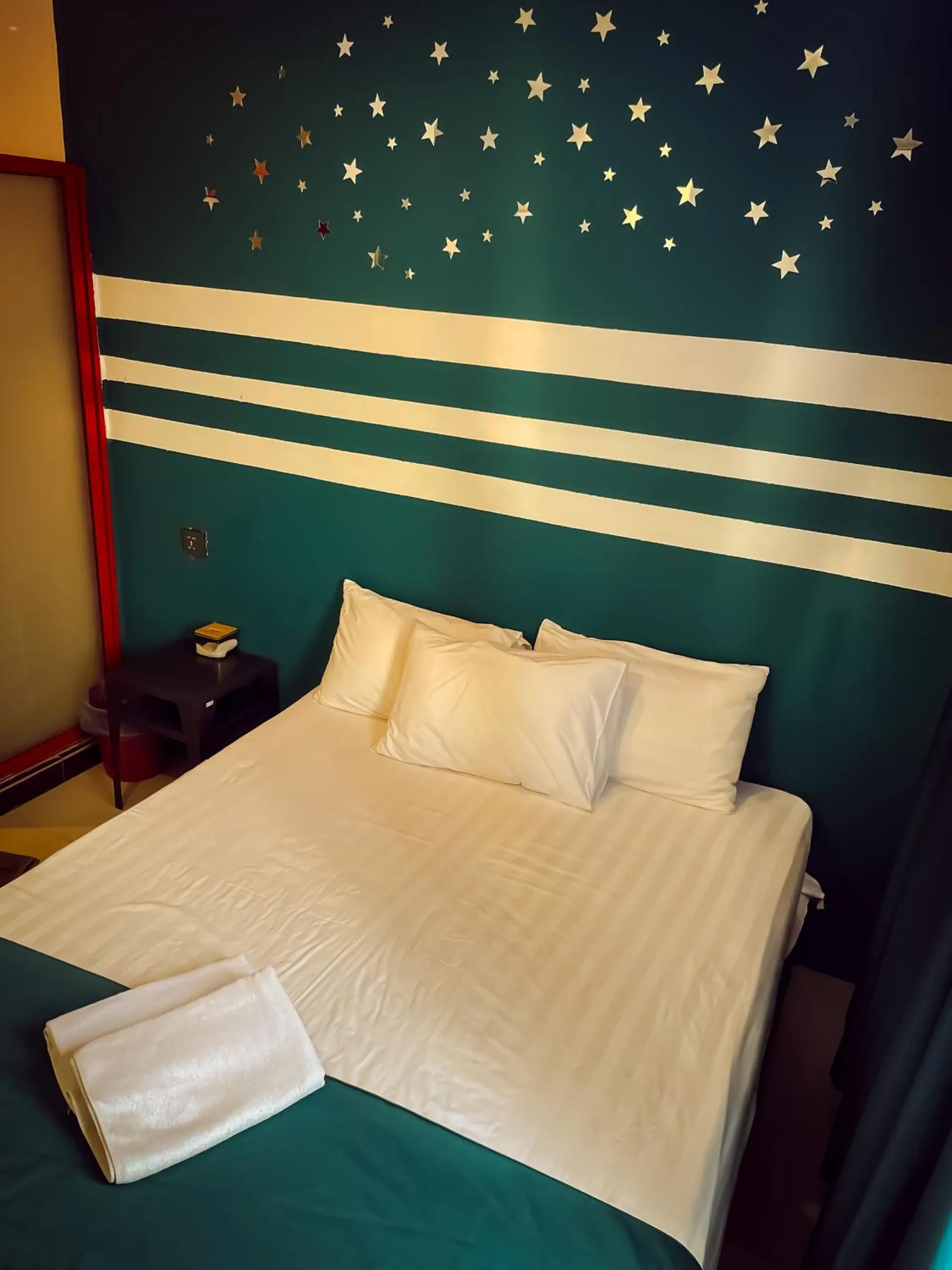 Bed in V Hotel Sri Gombak